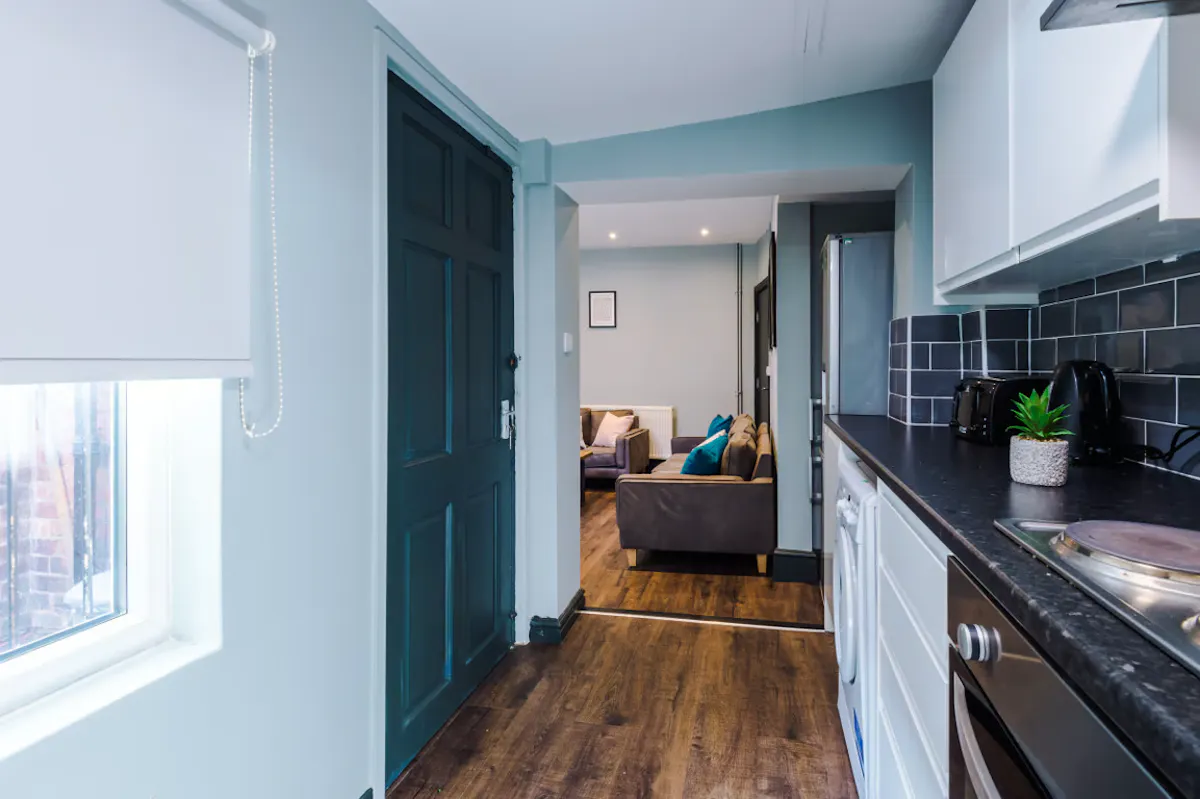5 Bedroom Apartment KITCHEN