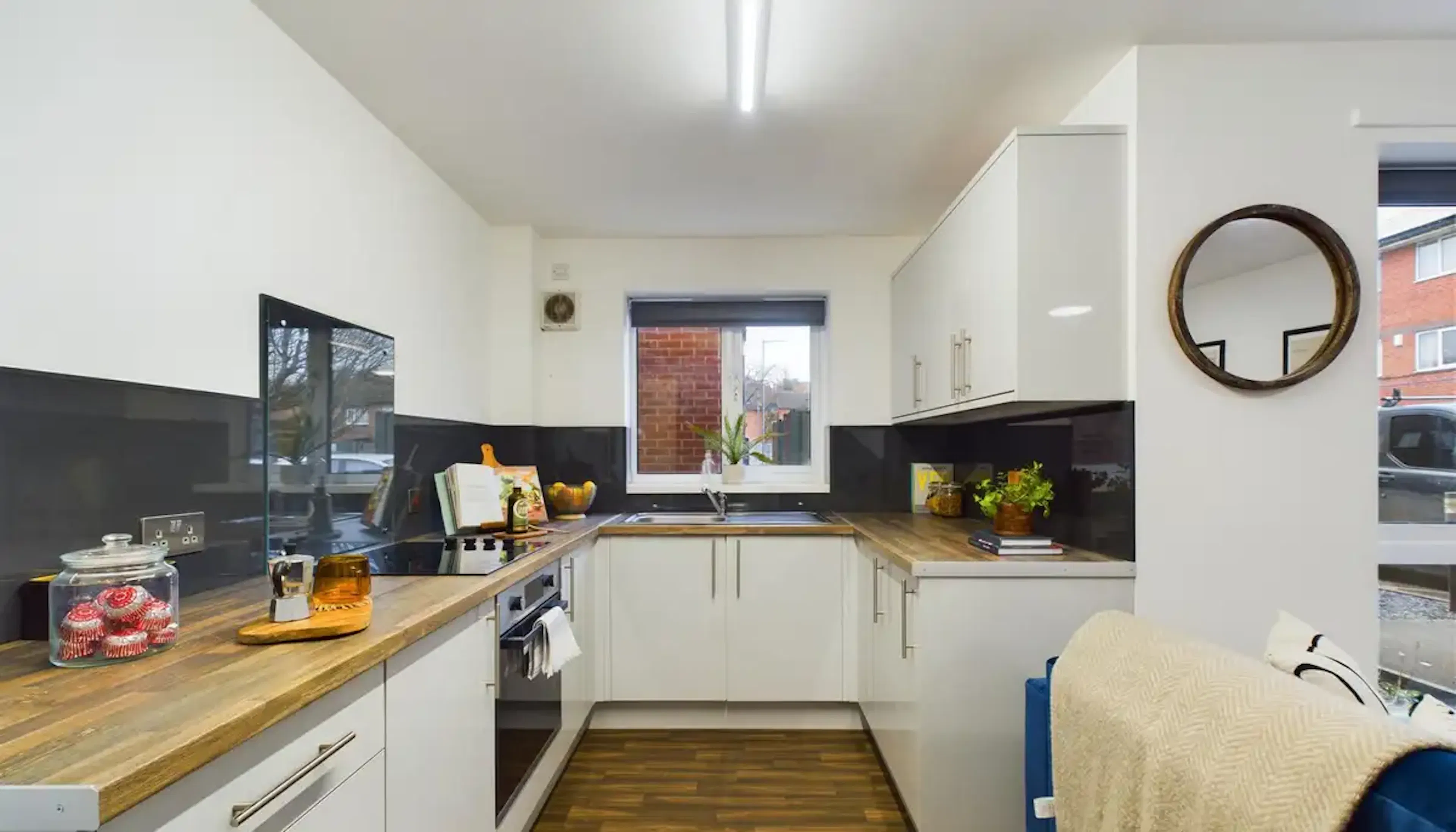 4 Bedroom Apartment KITCHEN 4