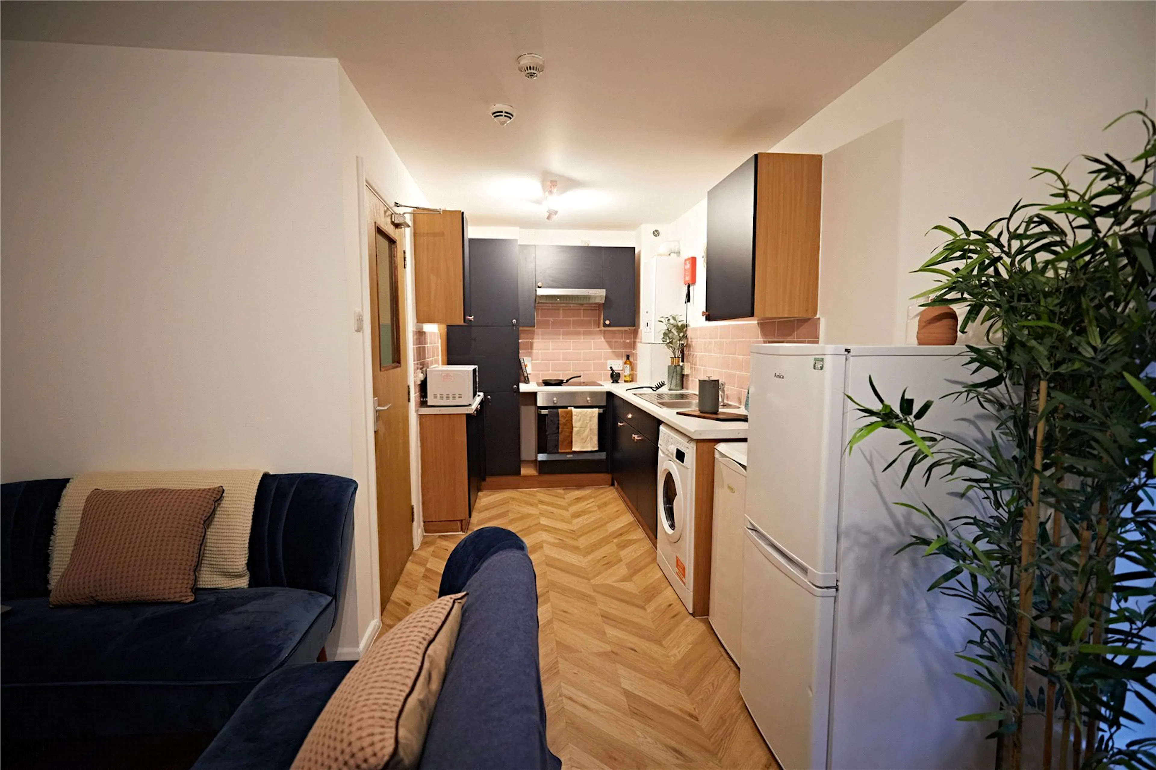 KITCHEN KITCHEN 4