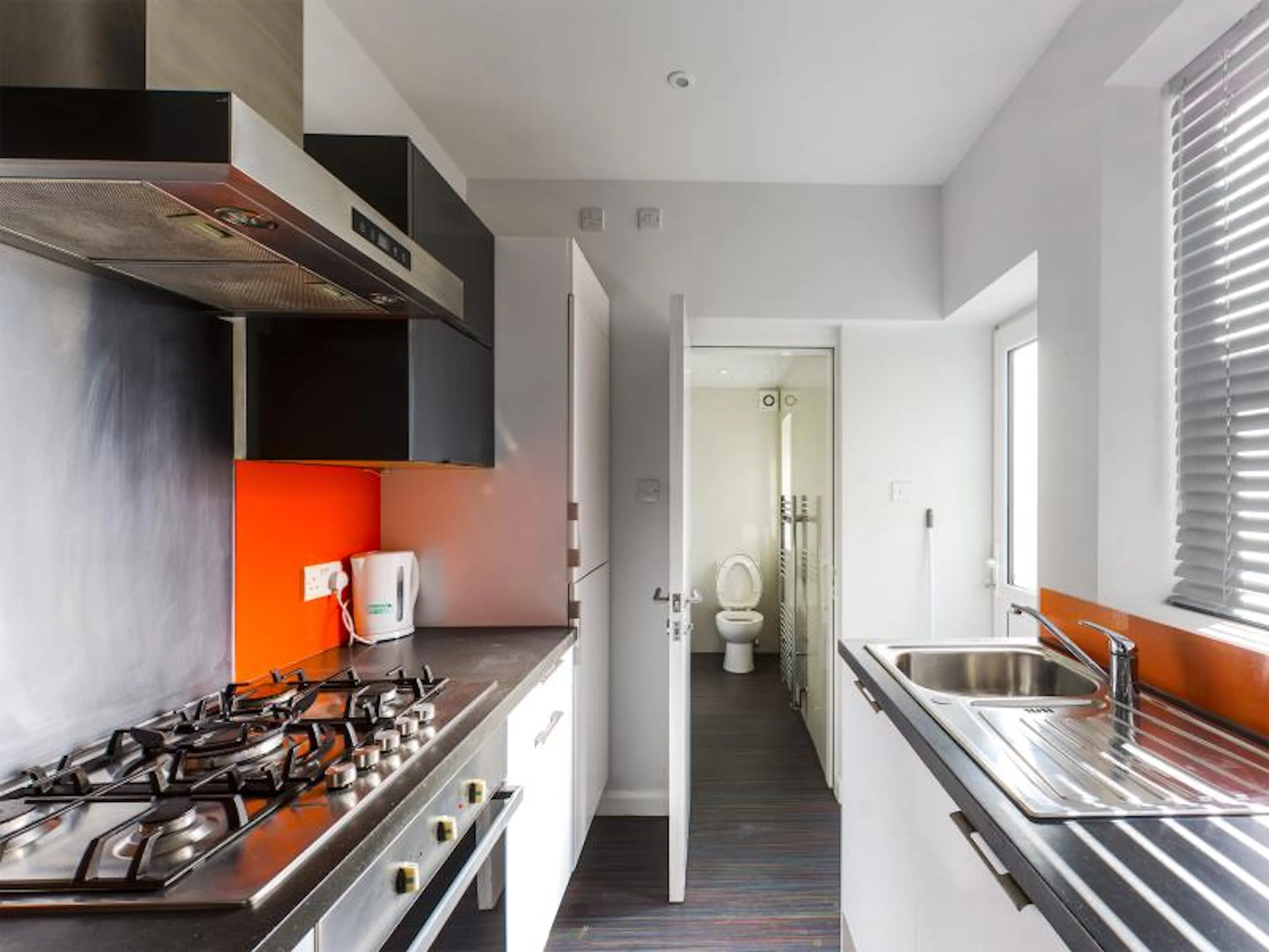5 Bedroom Apartment KITCHEN 2