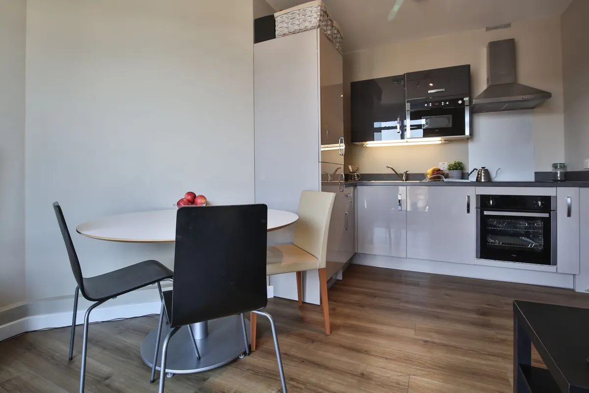 KITCHEN KITCHEN 4