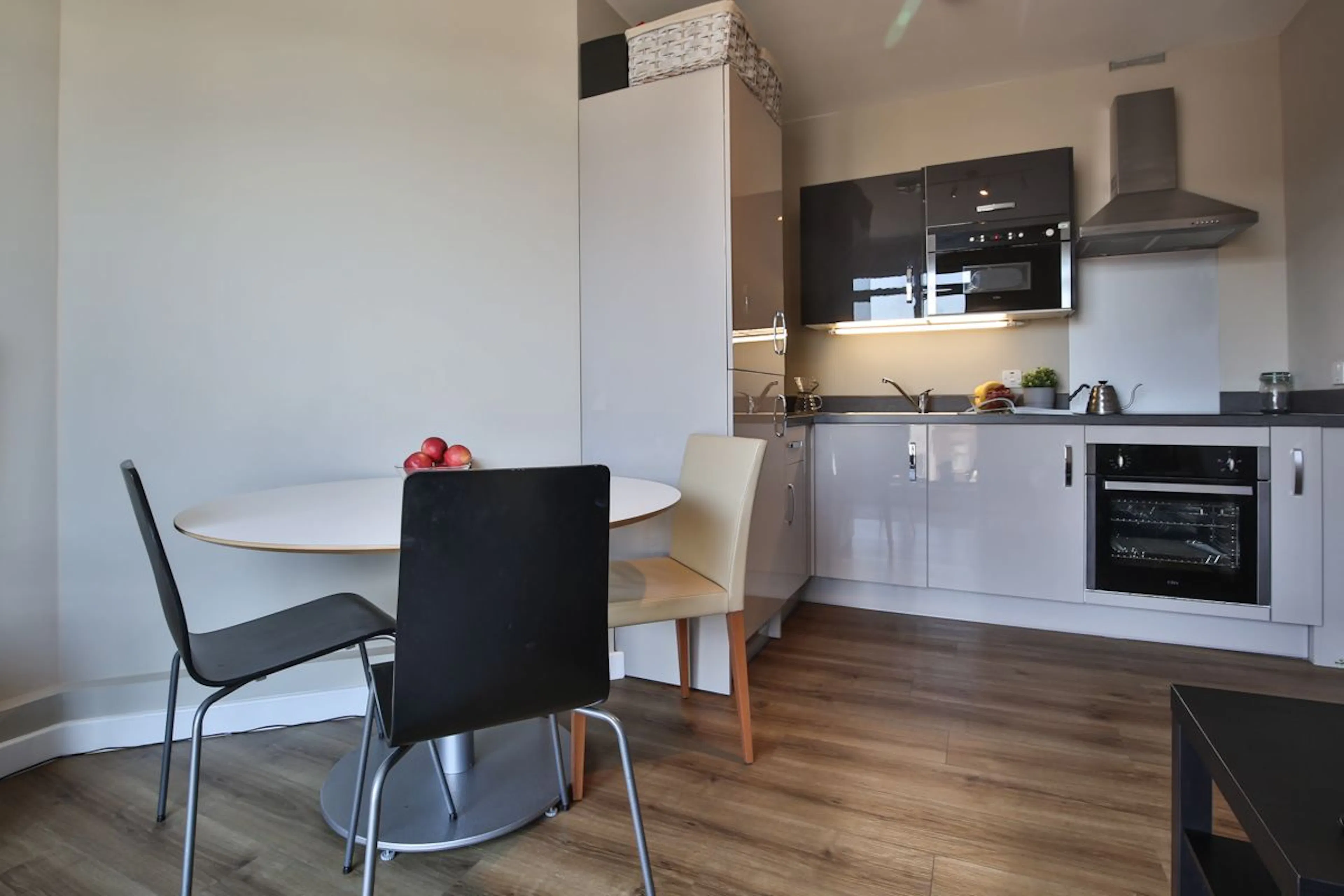 KITCHEN KITCHEN 4