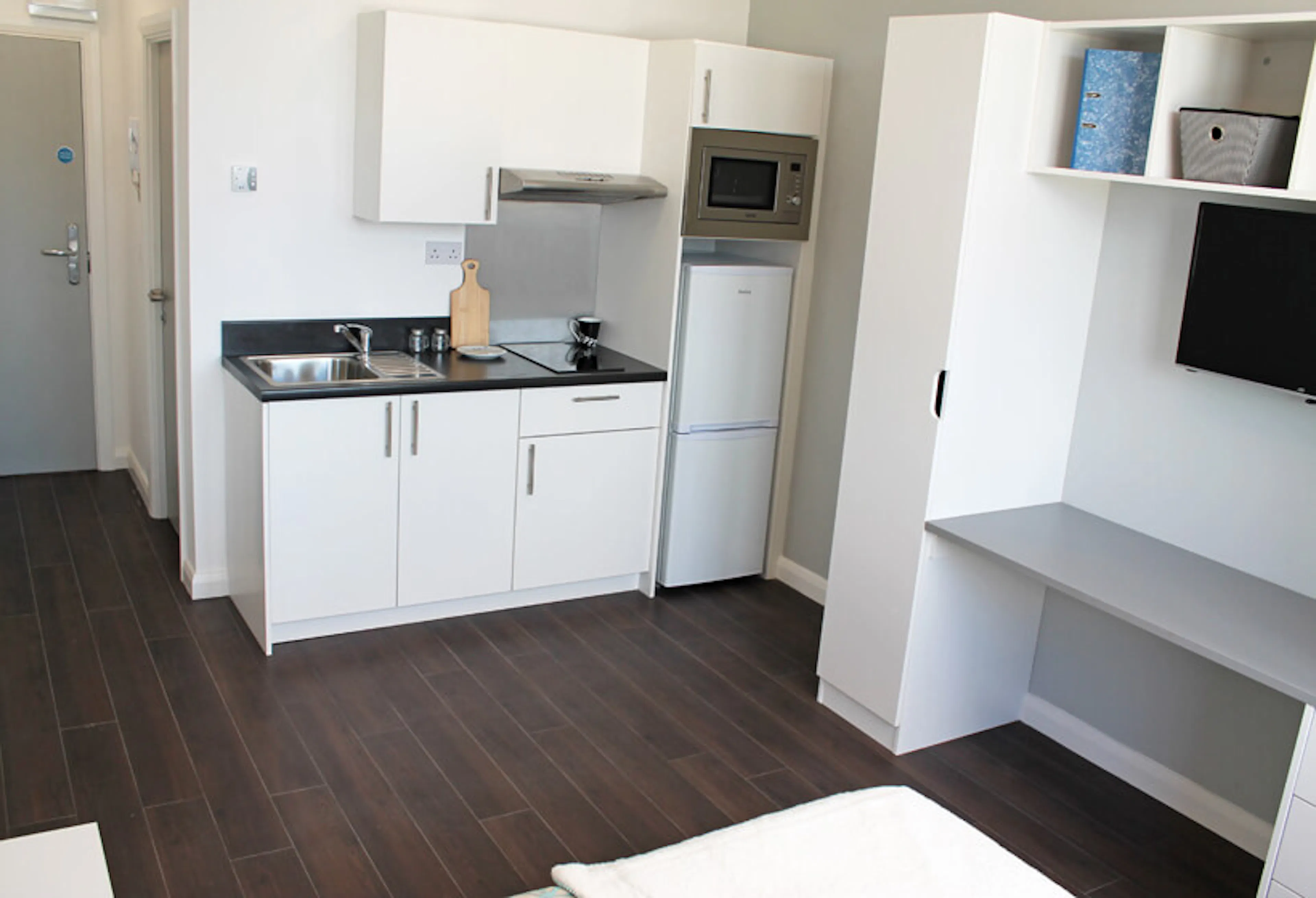 Studio KITCHEN 1
