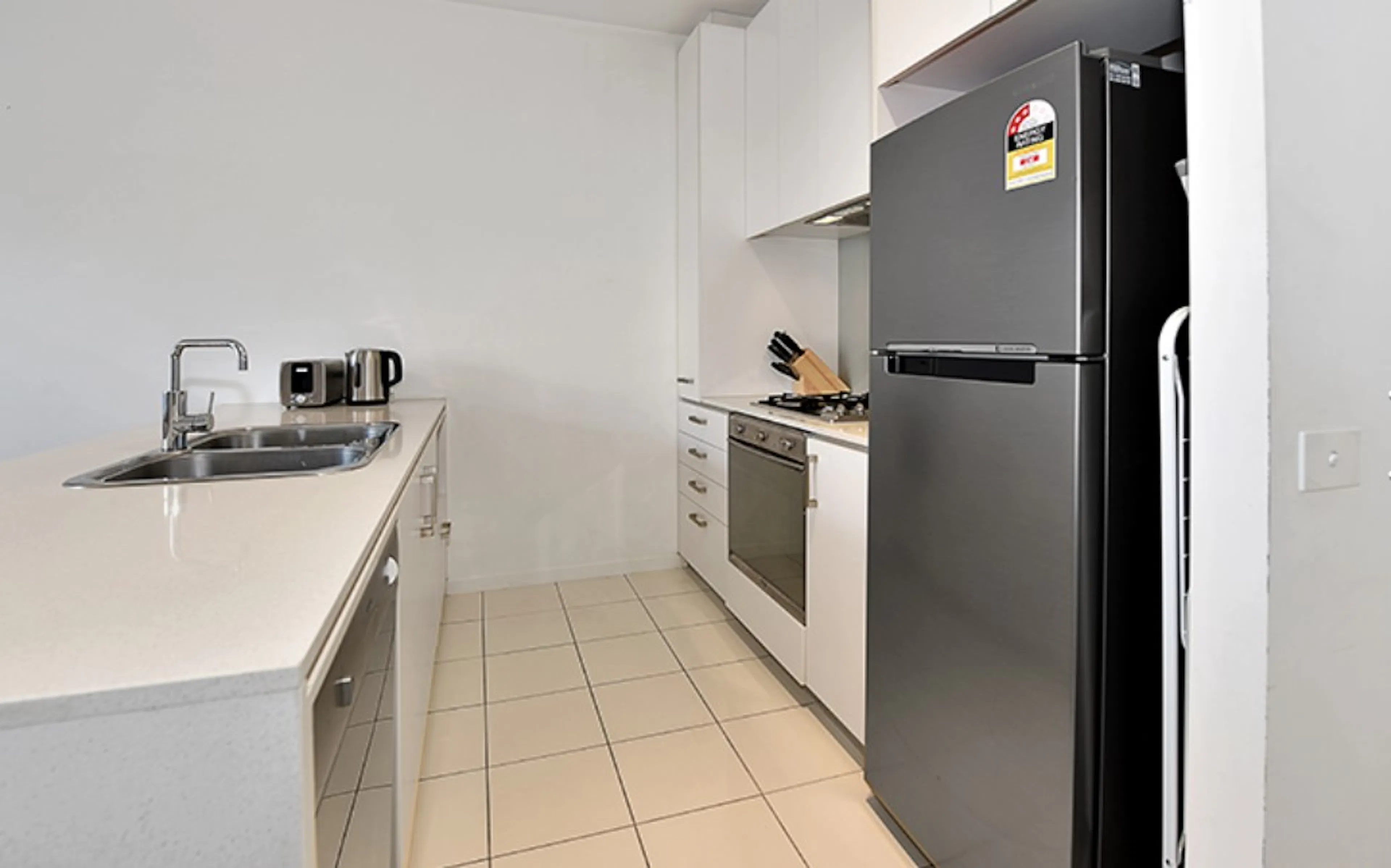 Apartment 907 KITCHEN 2