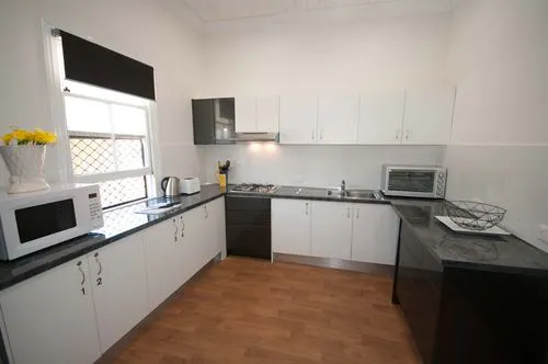 KITCHEN KITCHEN 4