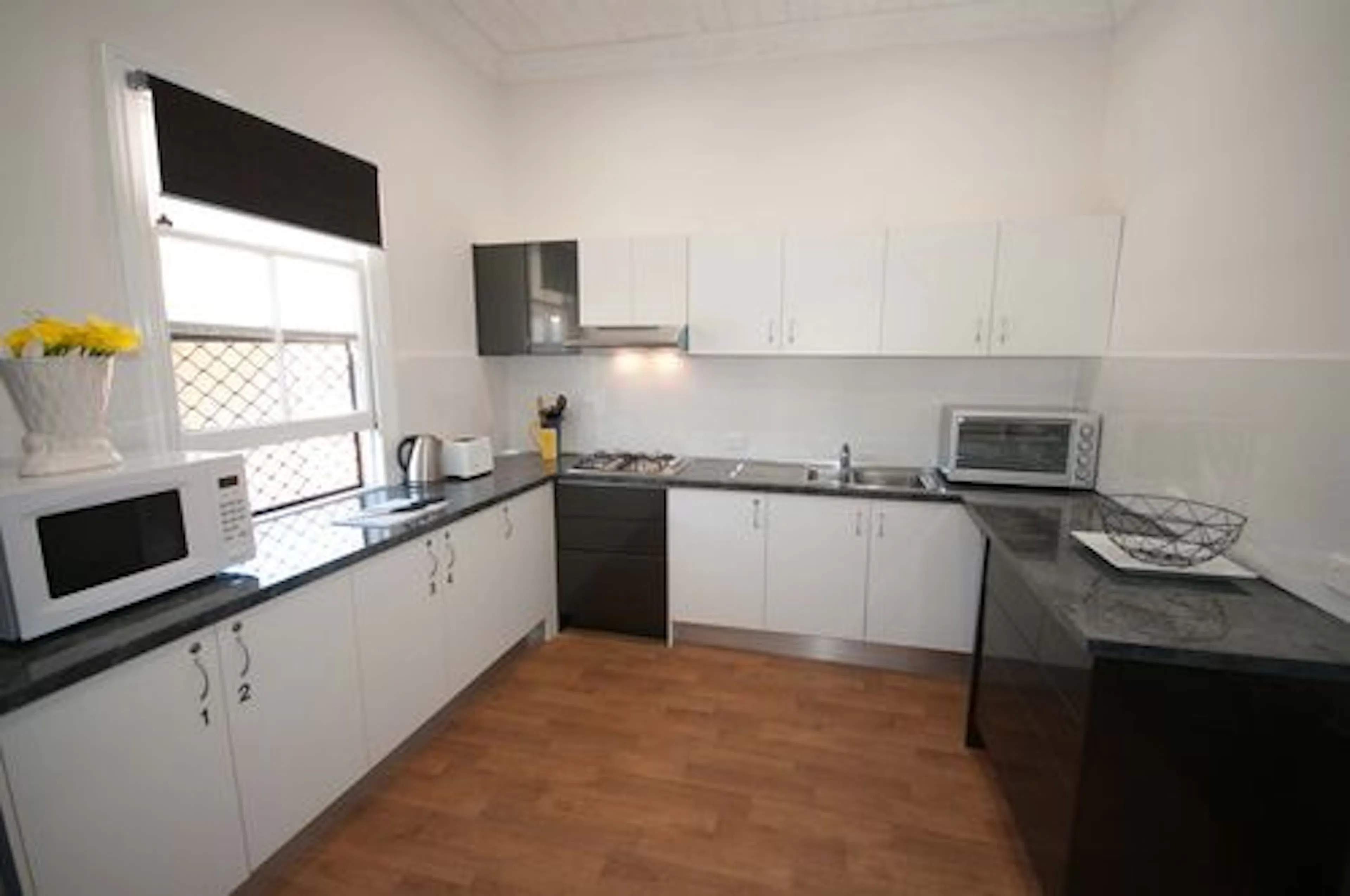 KITCHEN KITCHEN 4