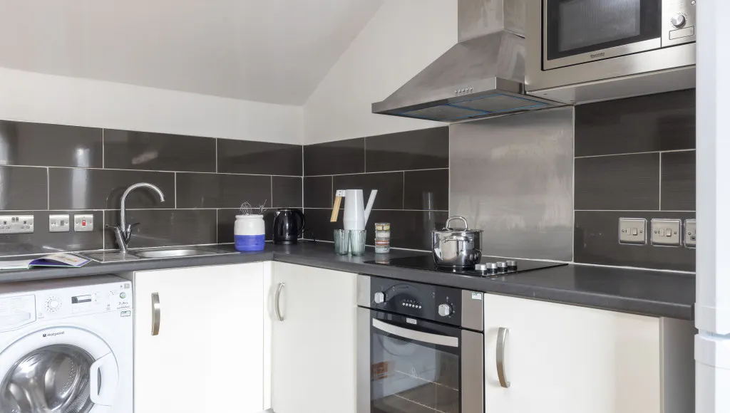 2 Bed Ensuite KITCHEN 2