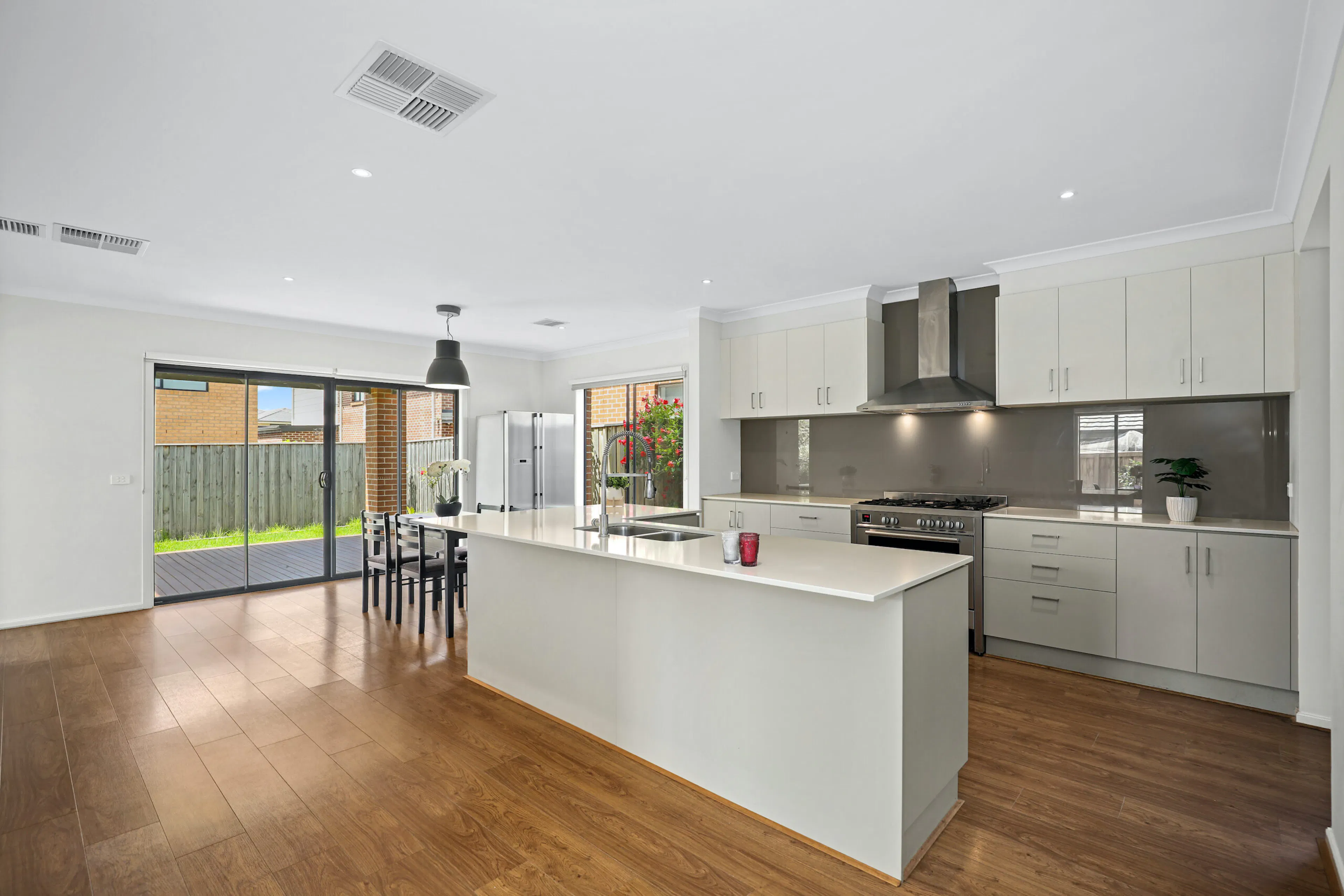Single Room KITCHEN 4