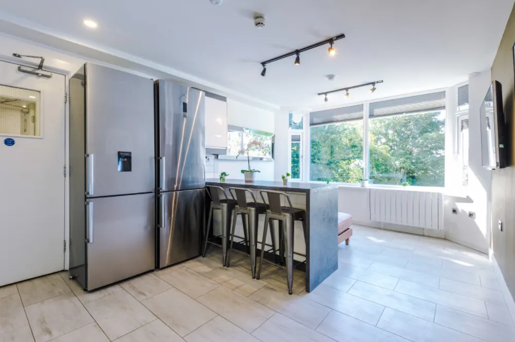 5 Bedroom Apartment KITCHEN 3