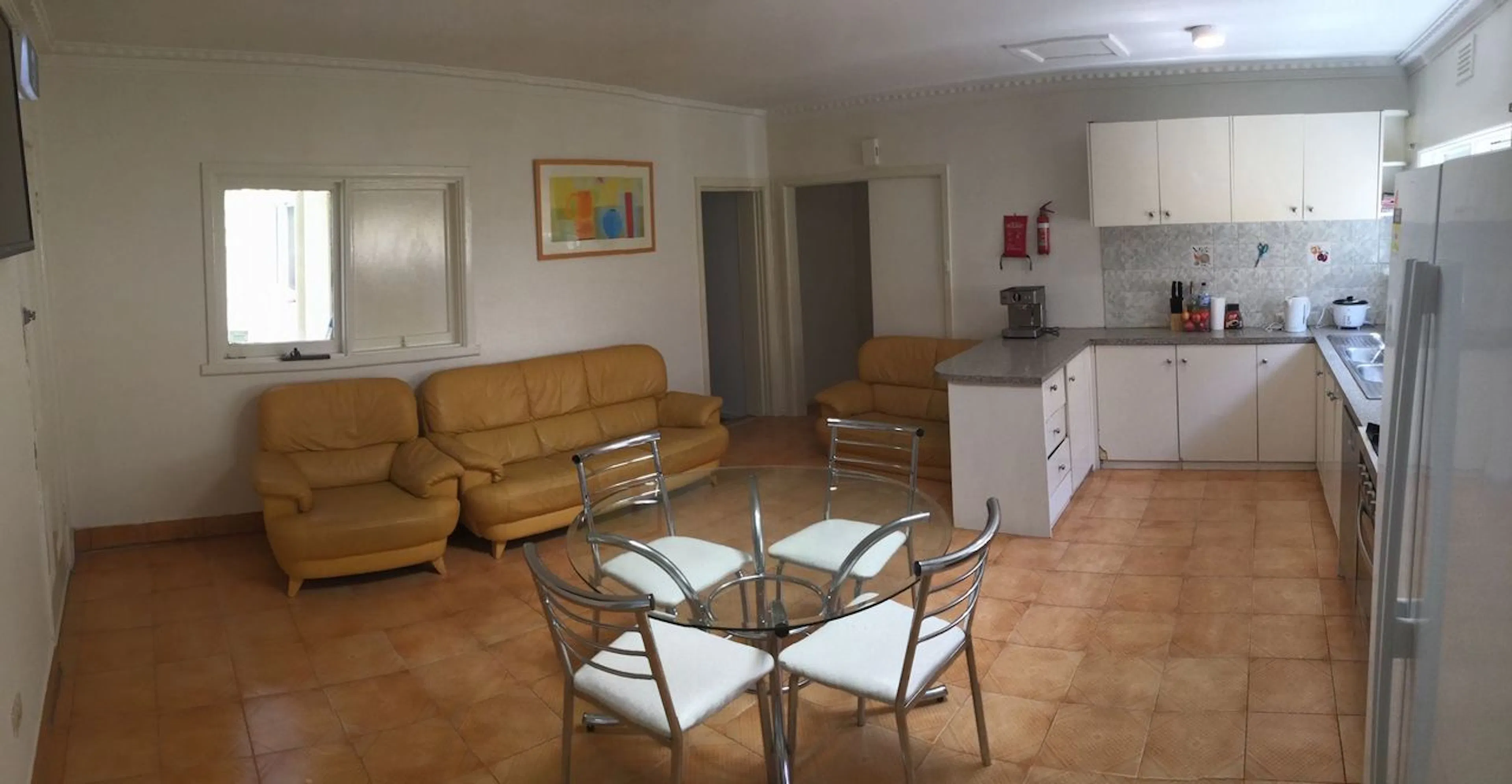 Room 5 KITCHEN 1