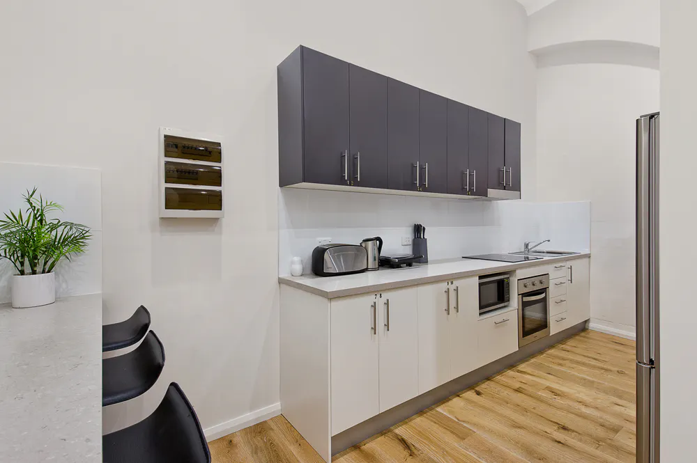 Single Room KITCHEN 3