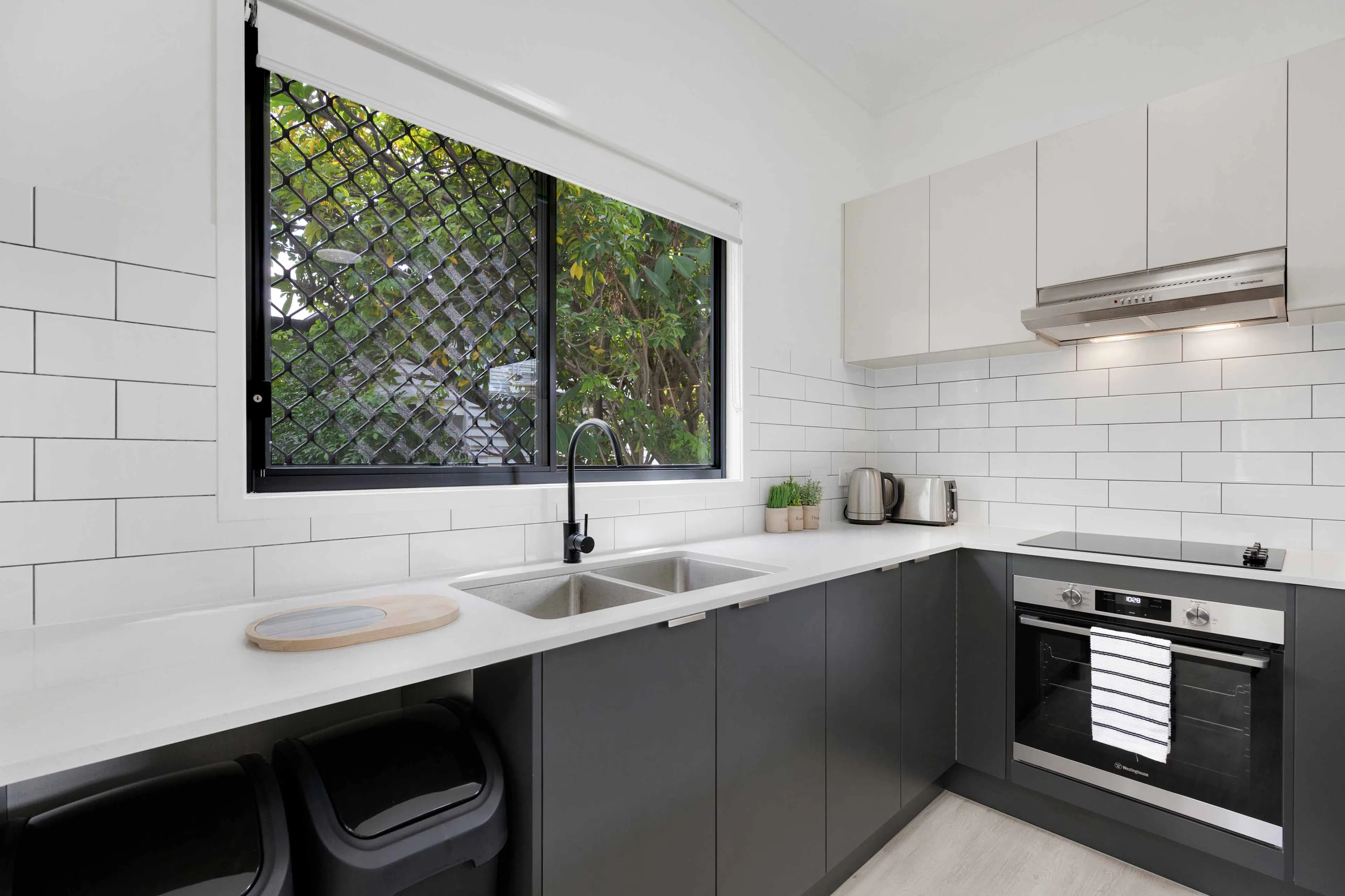 Executive Room + Fridge KITCHEN 2