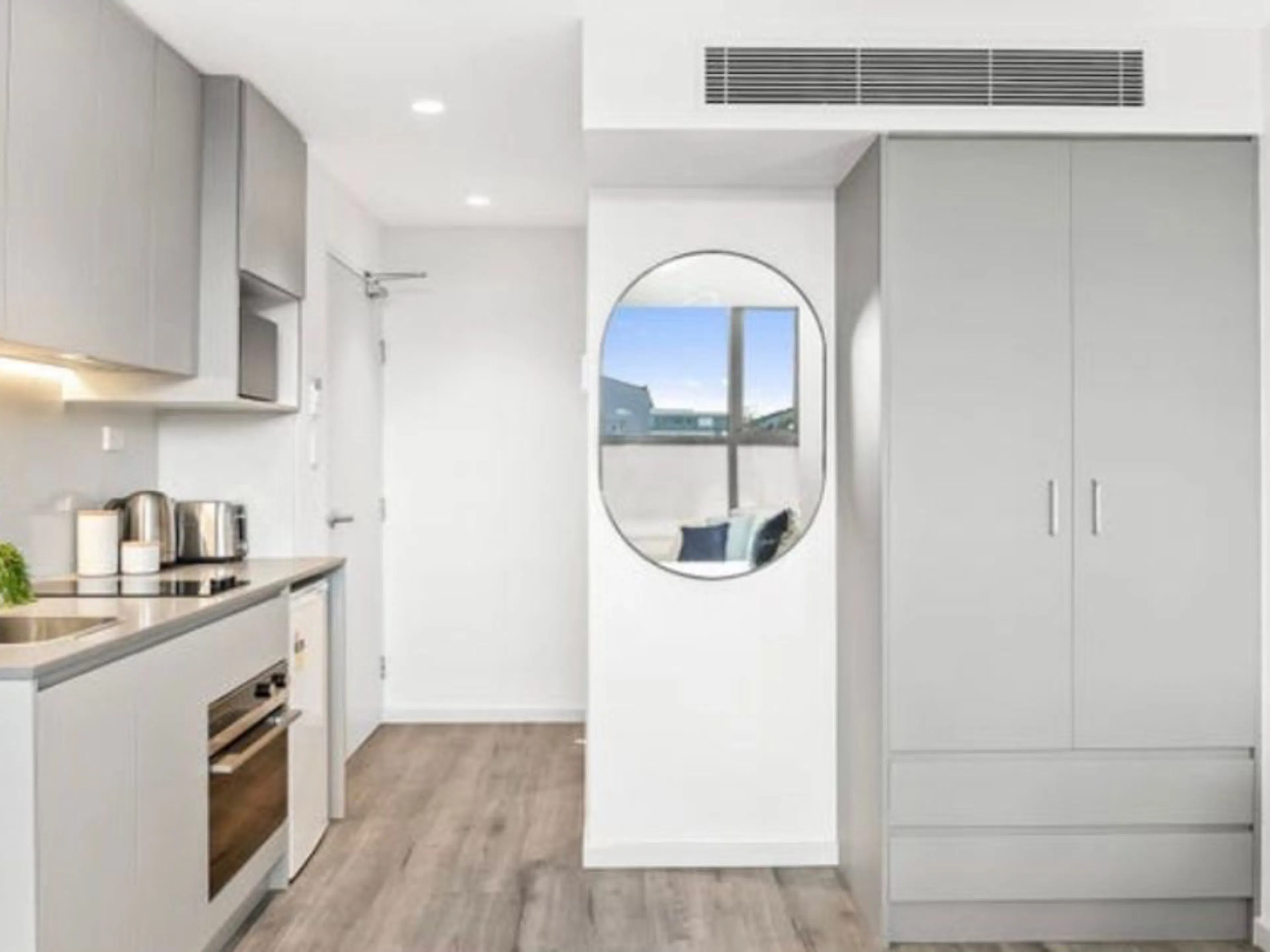 Studio KITCHEN 1