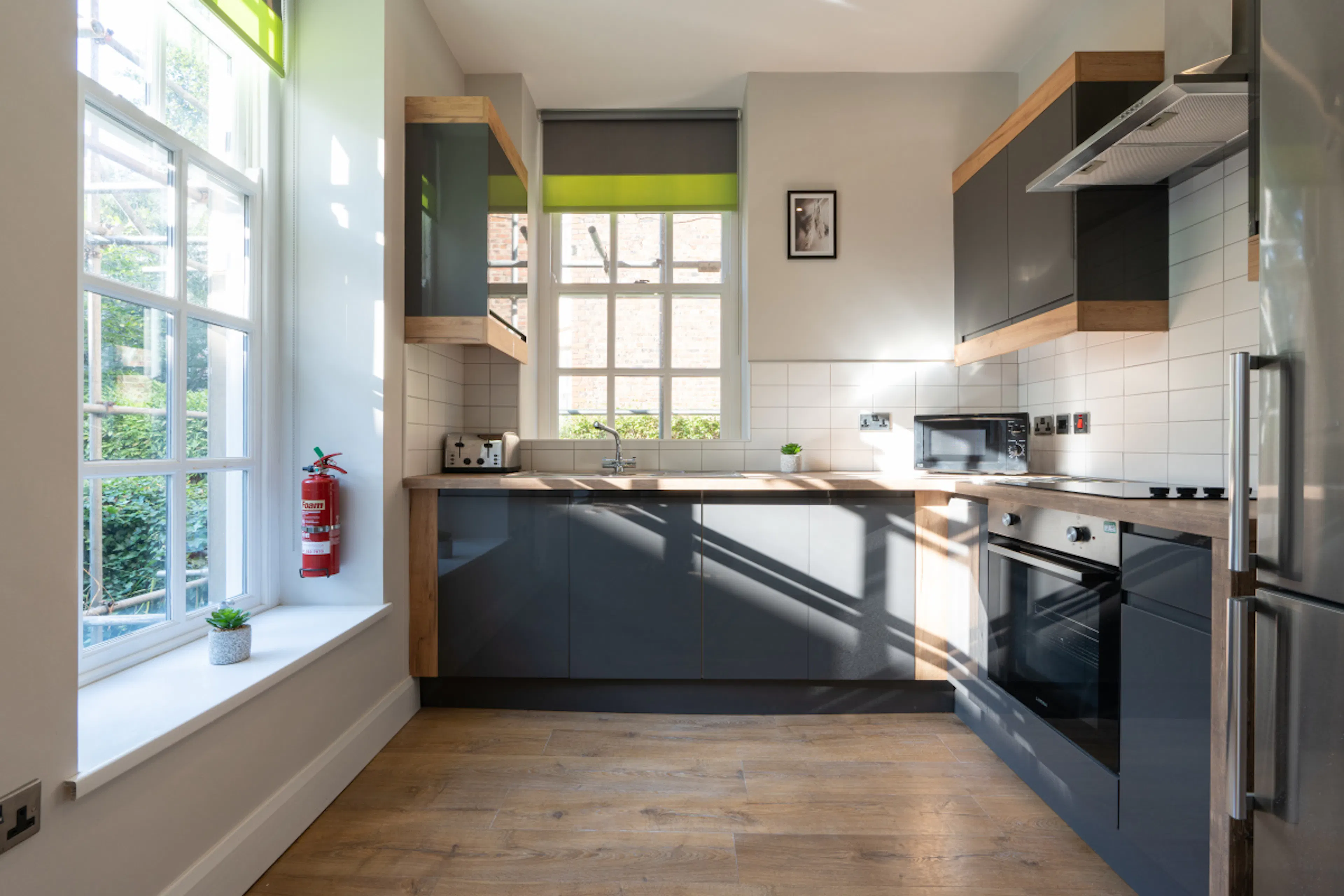 Four Bed Apartment KITCHEN 4