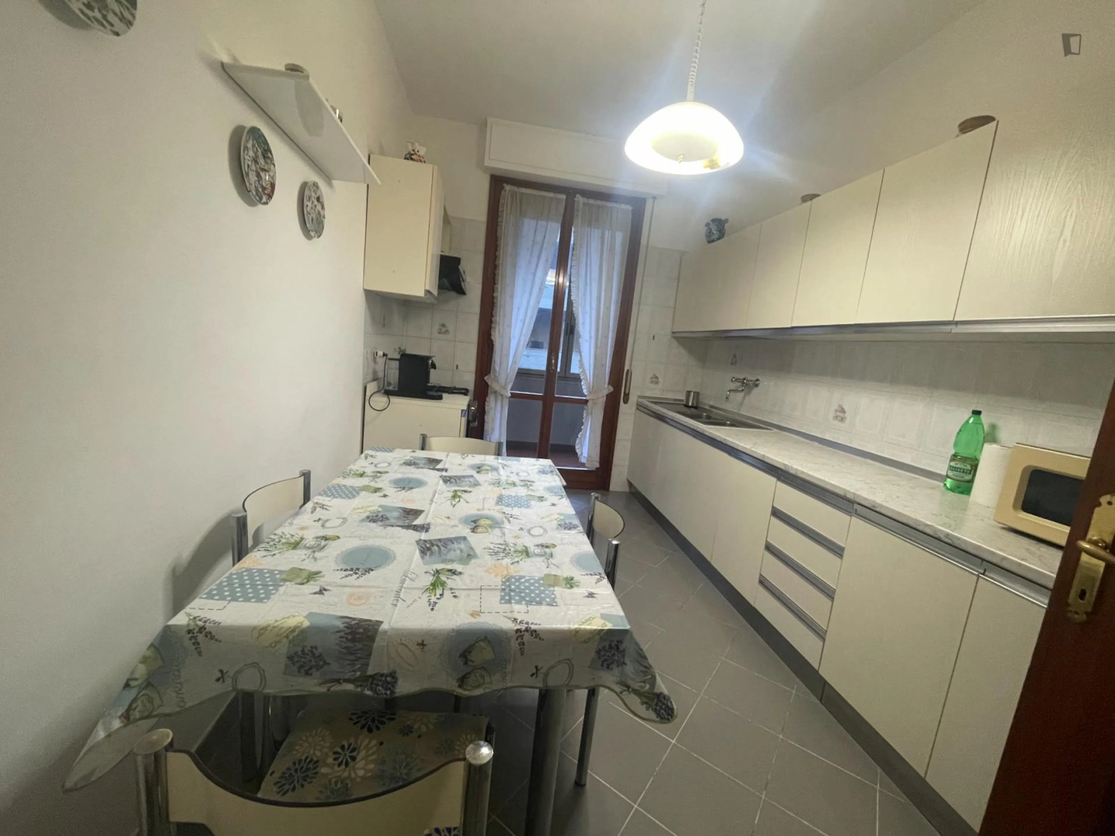 5 Bedroom Apartment KITCHEN 1