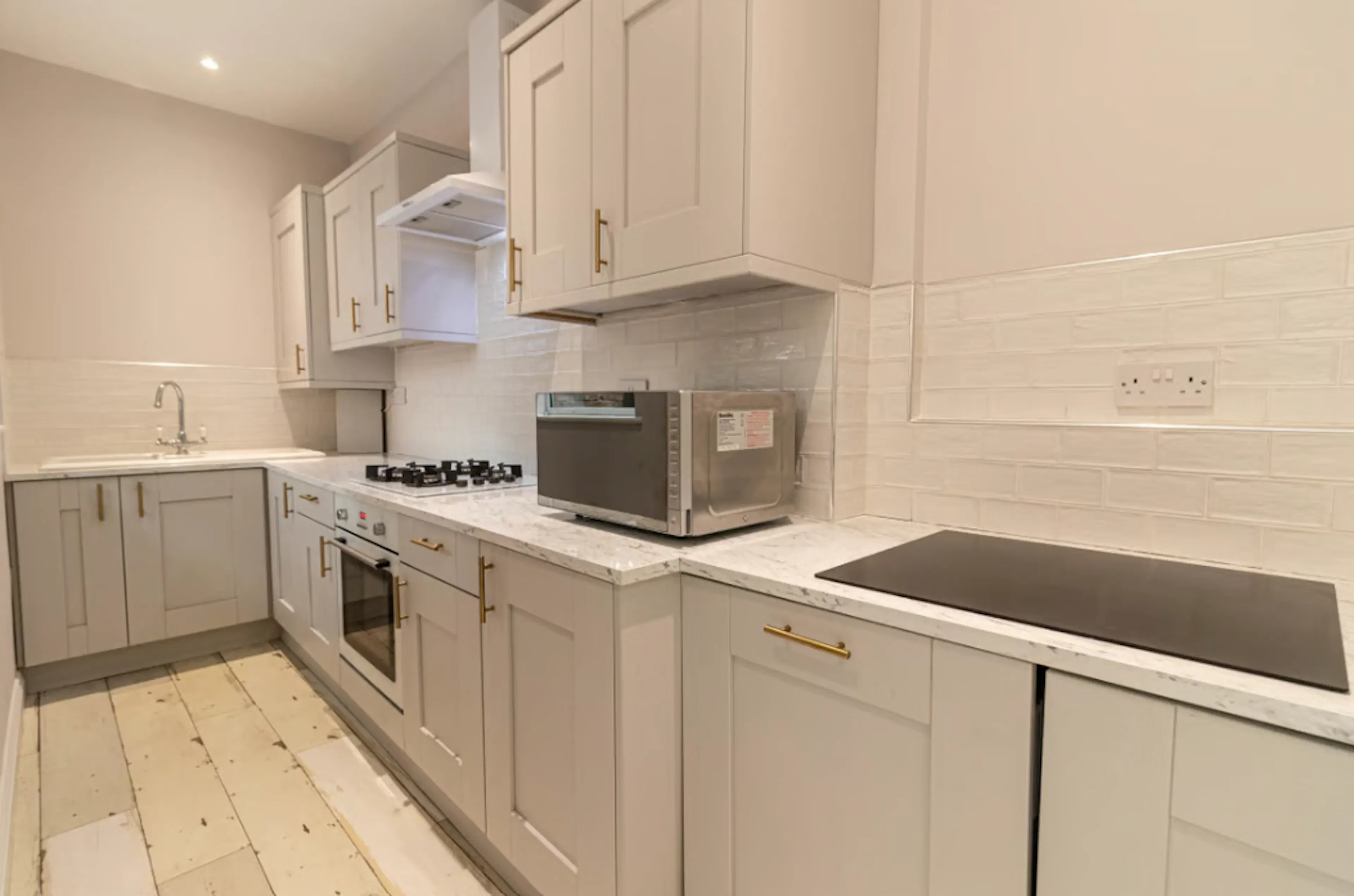 Seven Bedroom Apartment KITCHEN 1