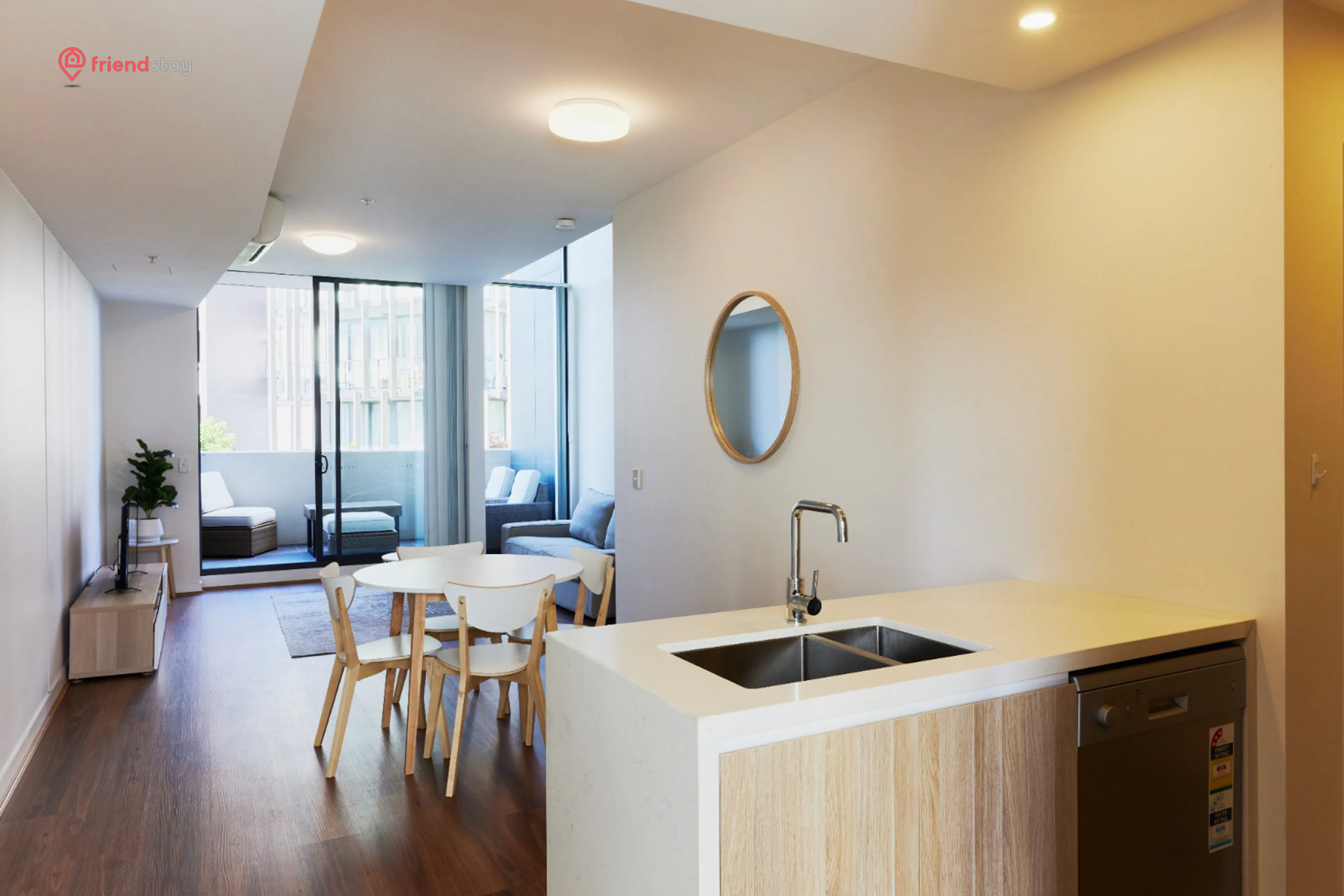 Master Room (Ensuite Bathroom) KITCHEN 2