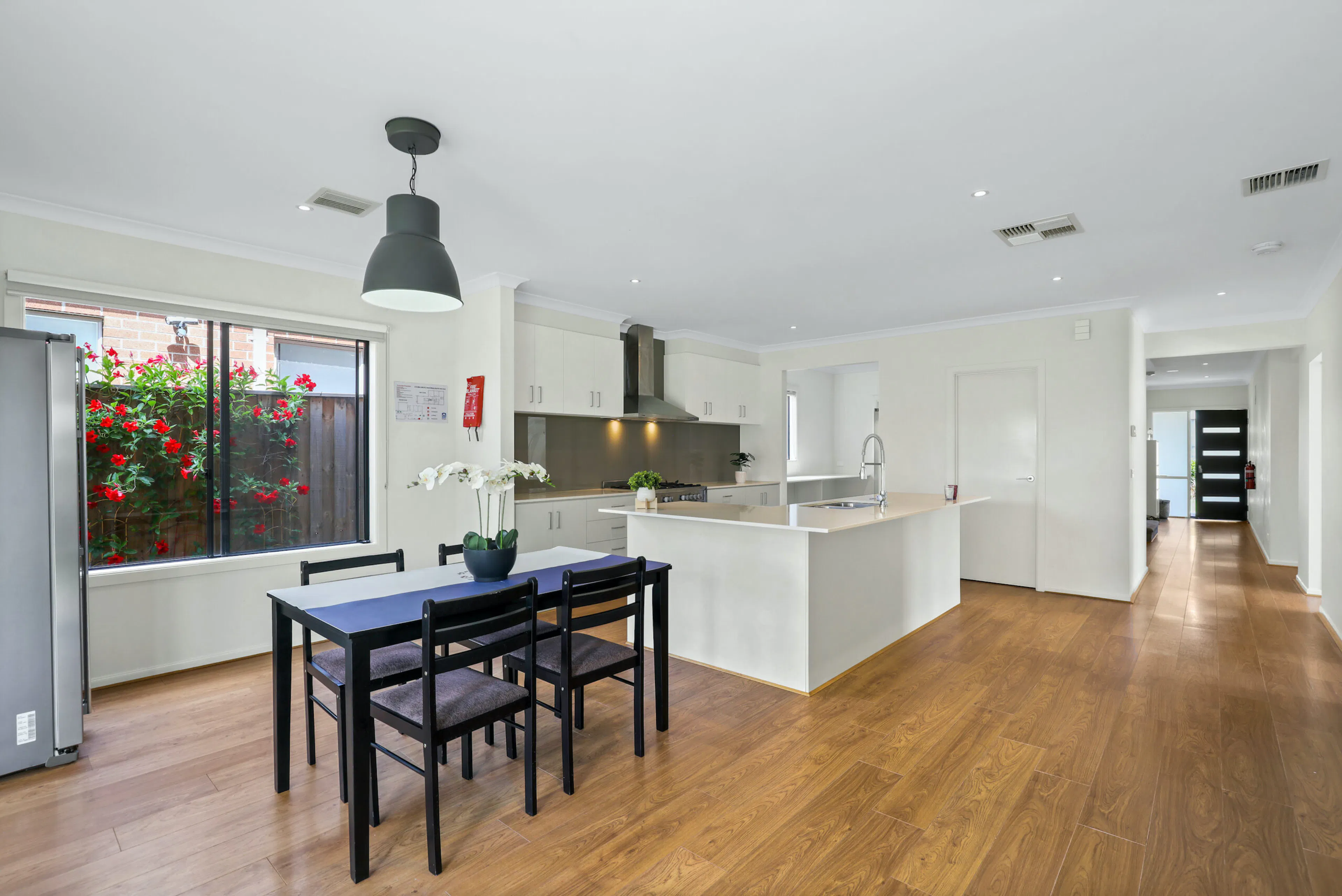 Single Room KITCHEN 3