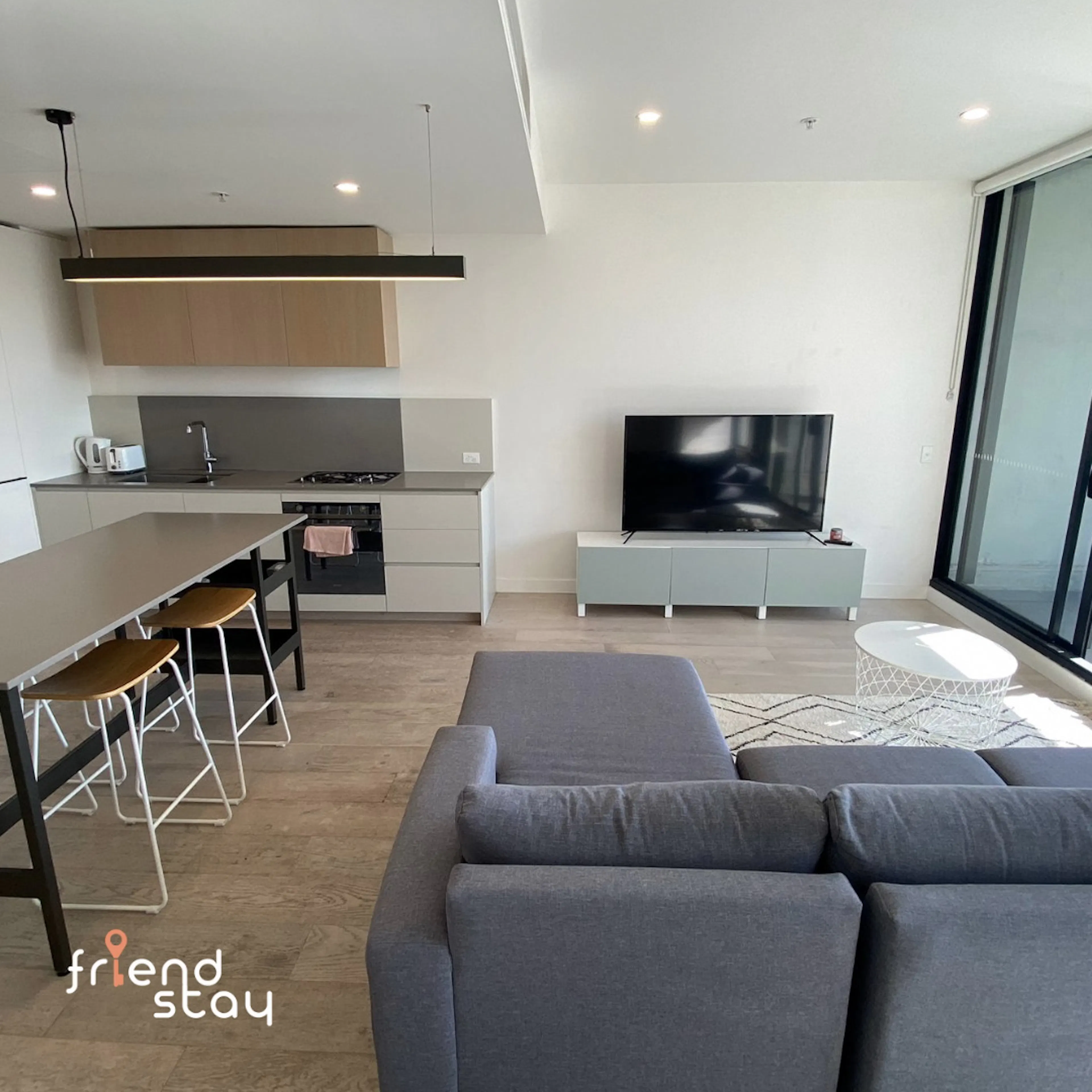 2 Bed 2 Bath Deluxe KITCHEN 2