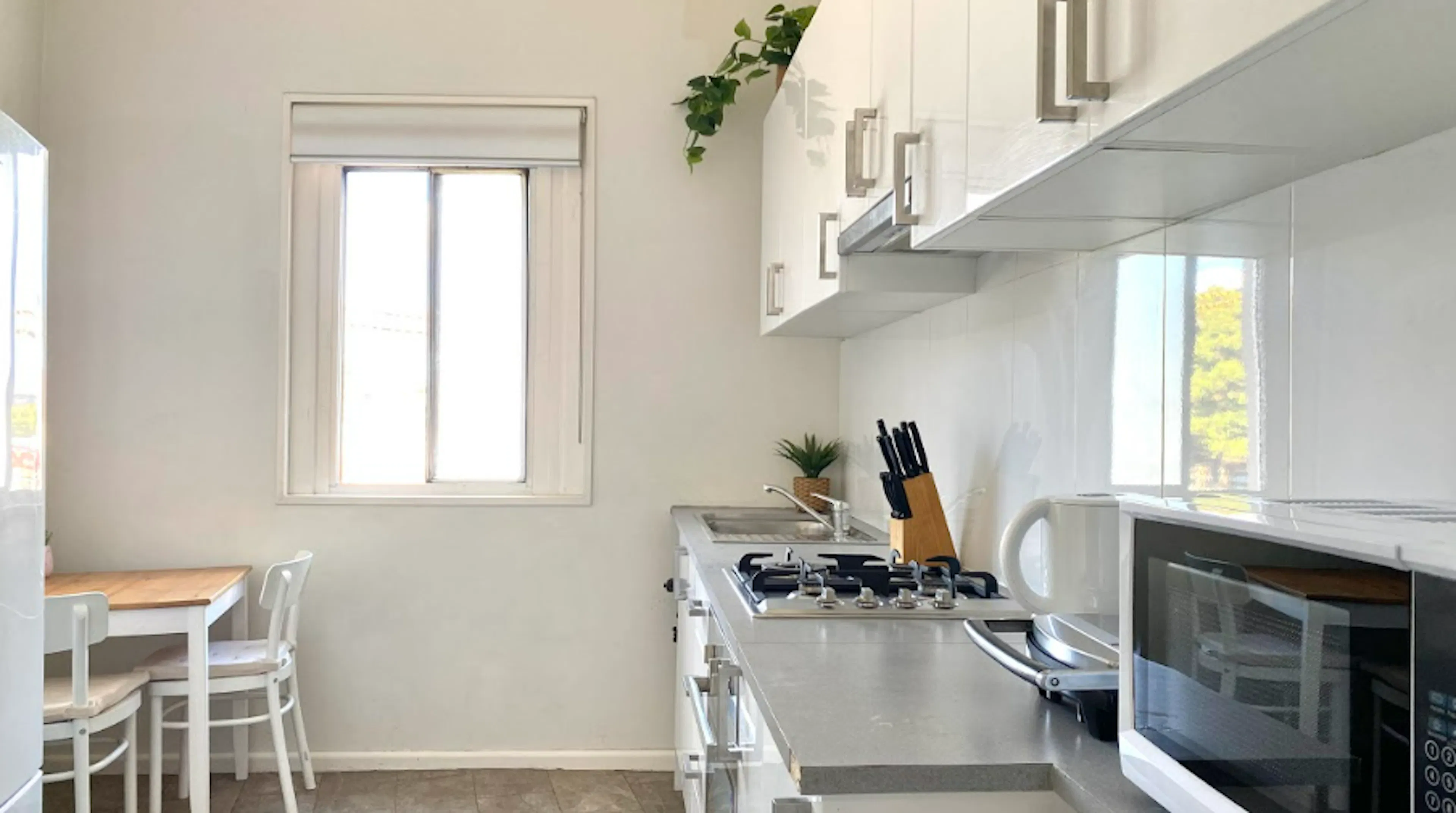 Room 3 KITCHEN 1