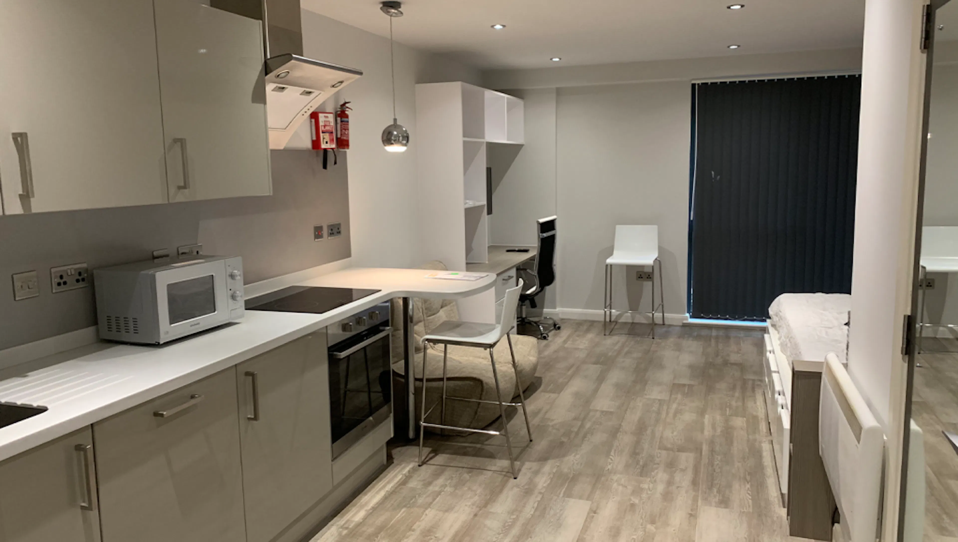 Premium Studio KITCHEN 3
