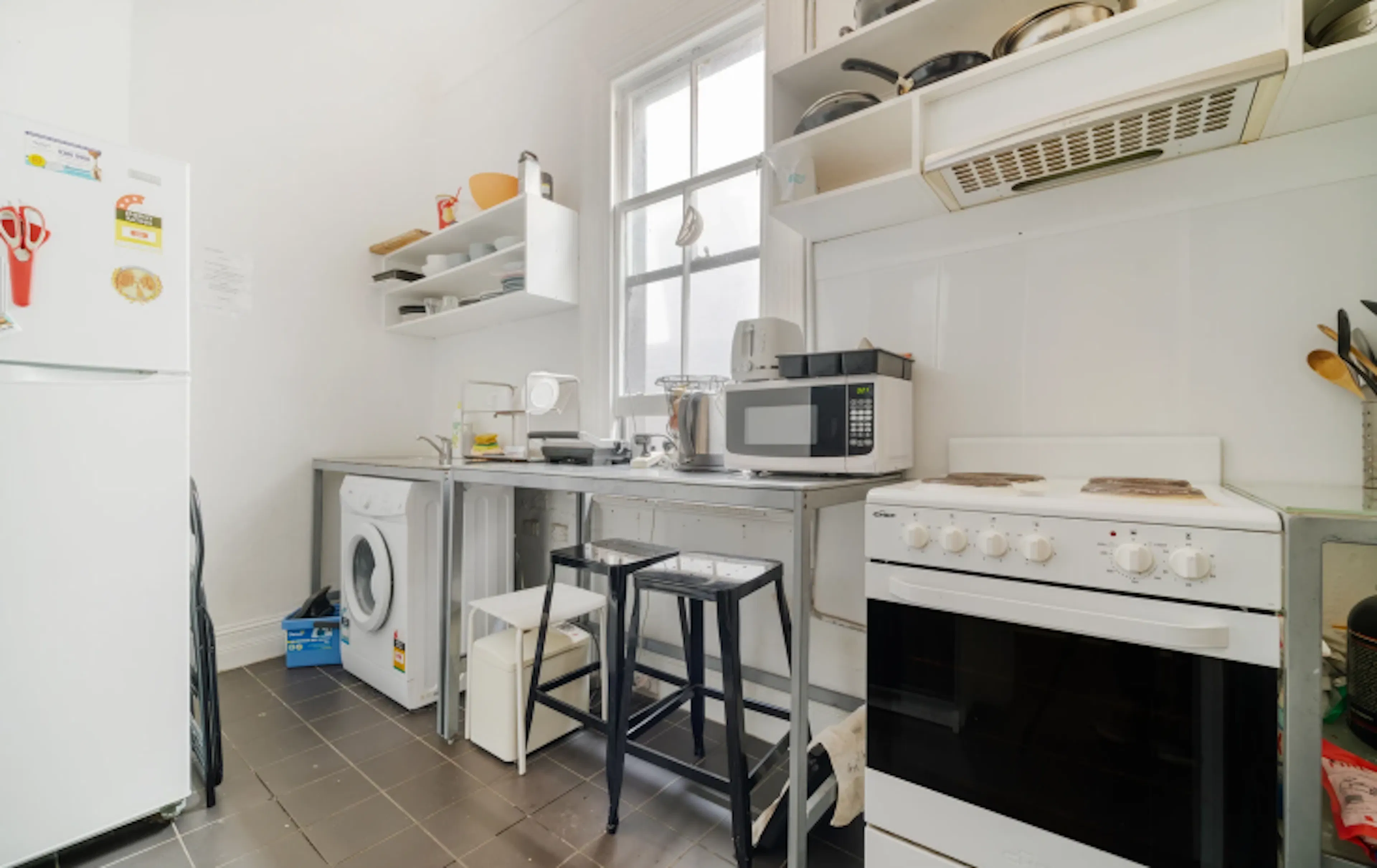 Room 1 (Studio) KITCHEN 1