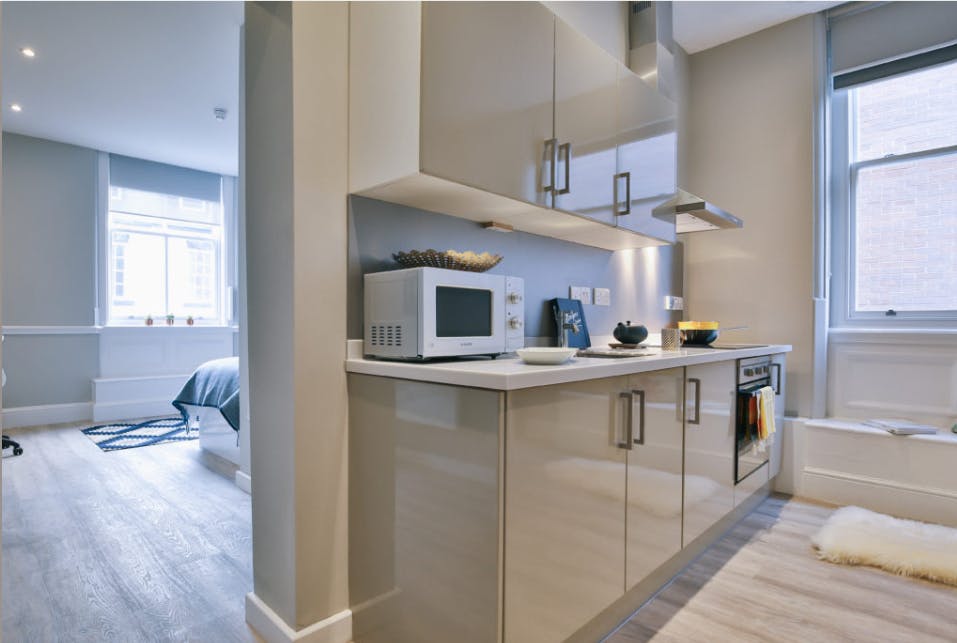 Classic Studio - Separate Living Space