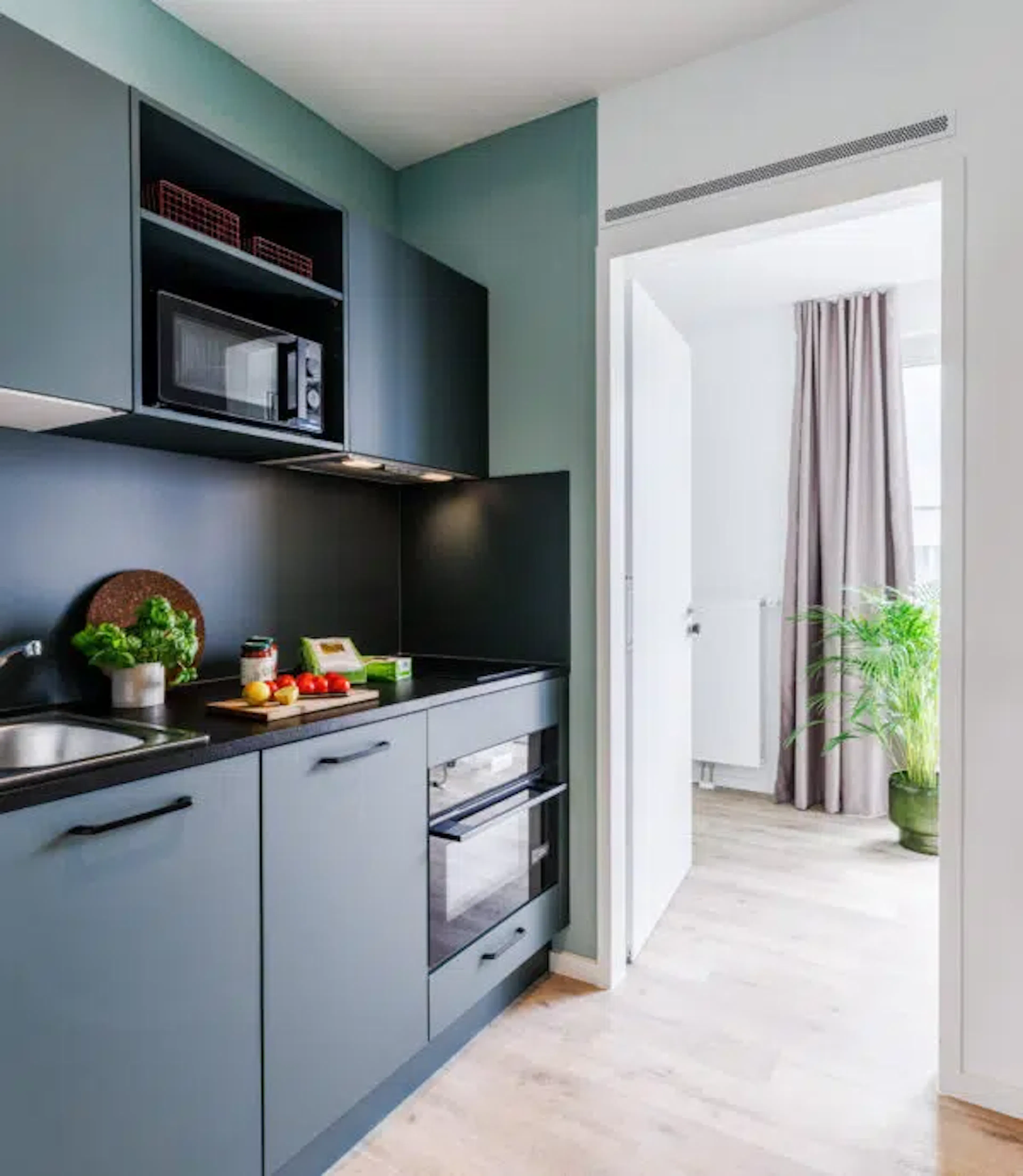Shared Studio KITCHEN 4