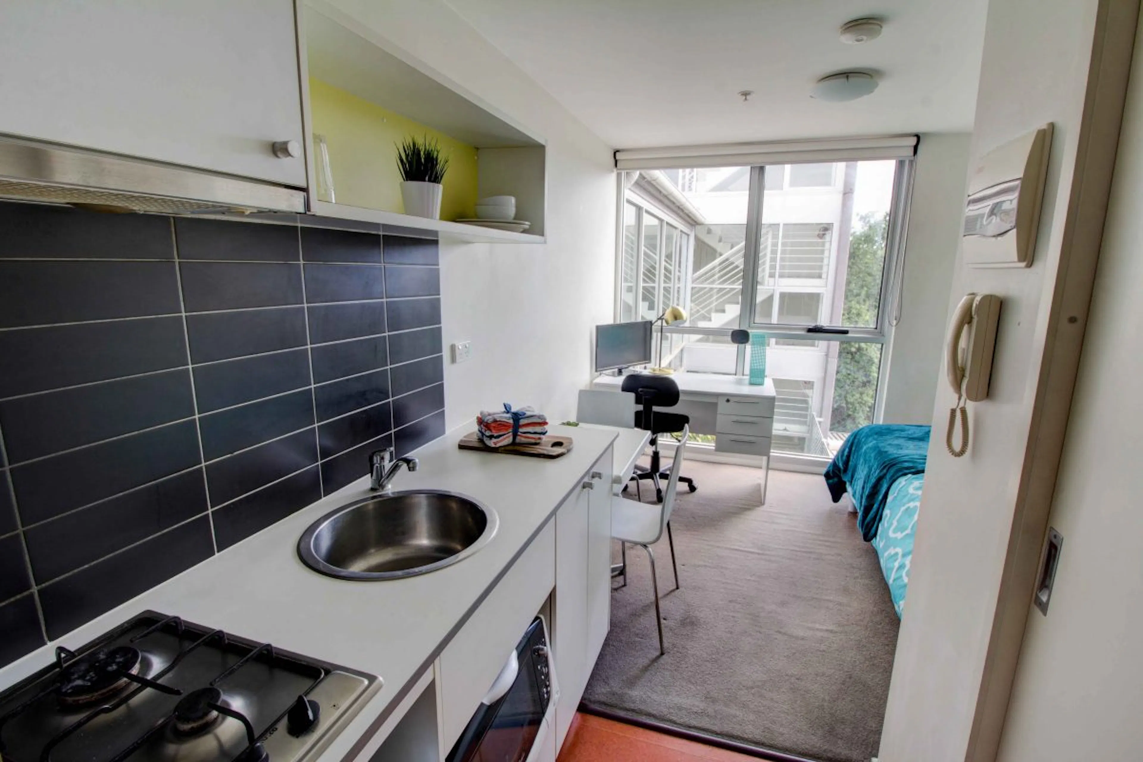 Standard Studio KITCHEN 1