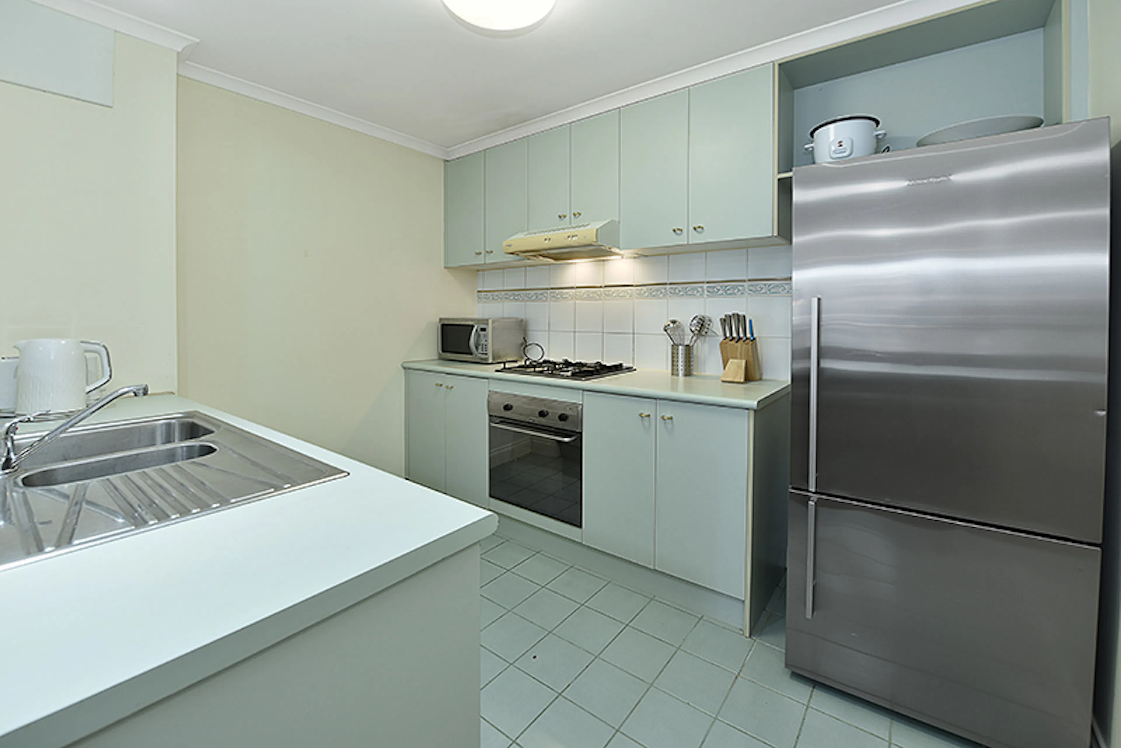 3 Bedroom 1 Bathroom KITCHEN 3