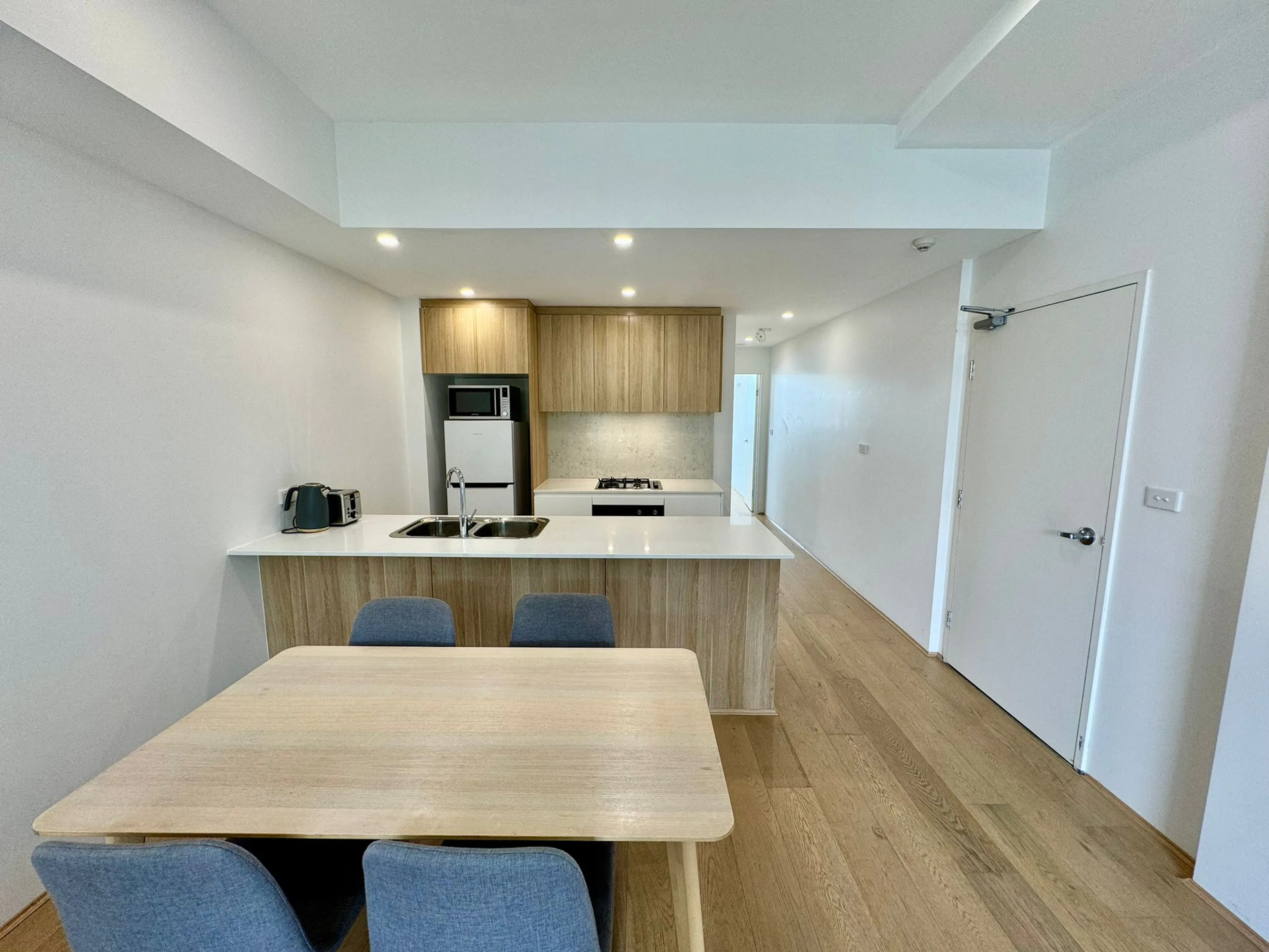 1 bed 1 bath KITCHEN 2