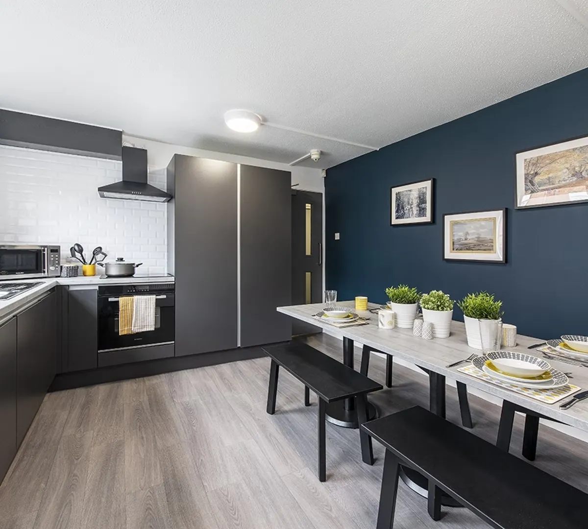 5 Bed Non-Ensuite KITCHEN 4