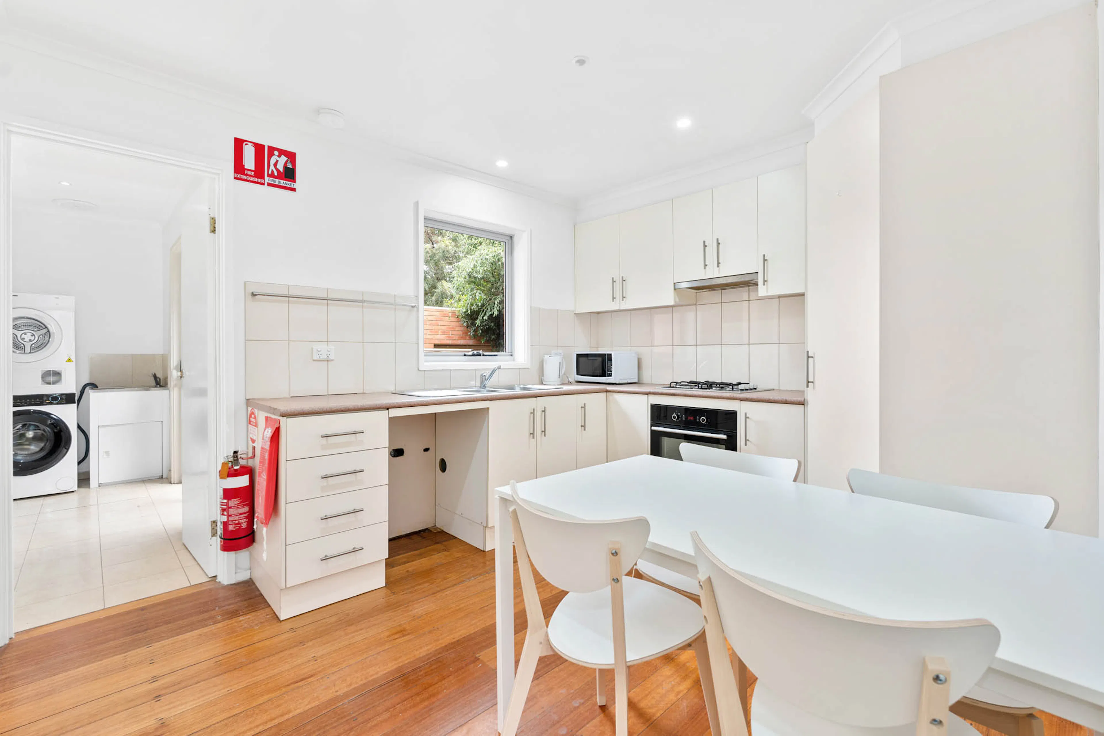 Single Room KITCHEN 1
