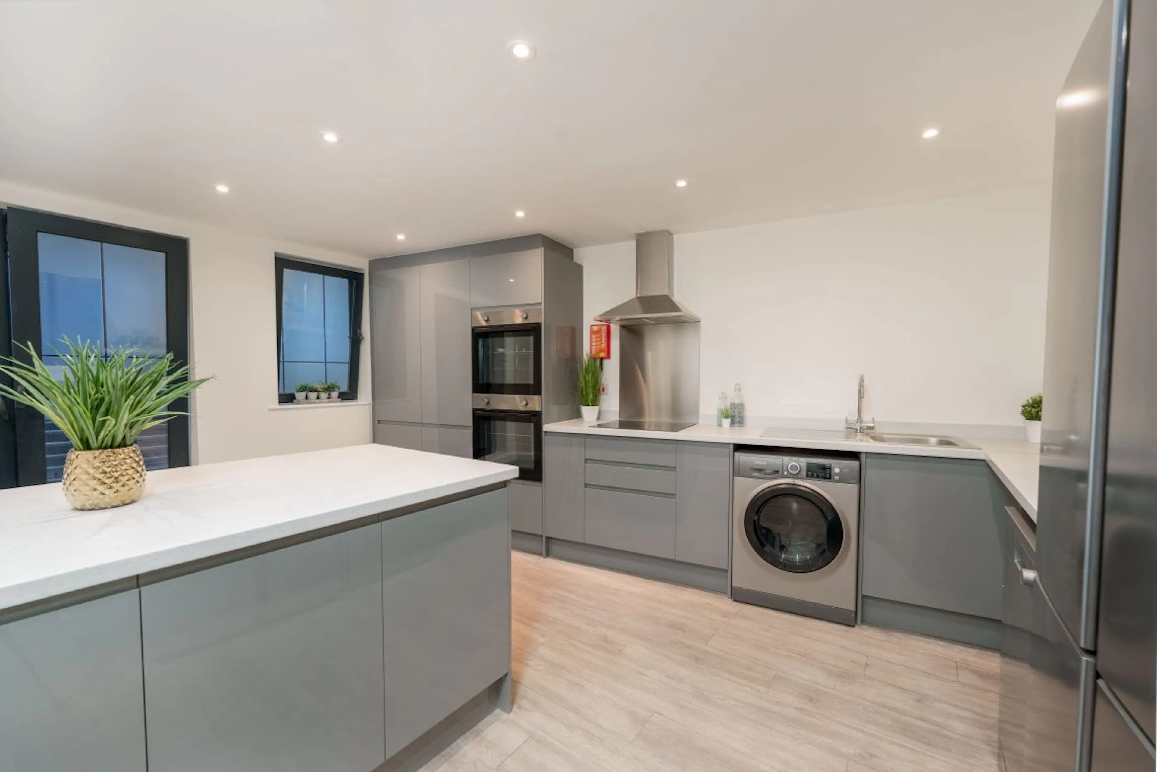 7 Bedroom Apartment KITCHEN 4