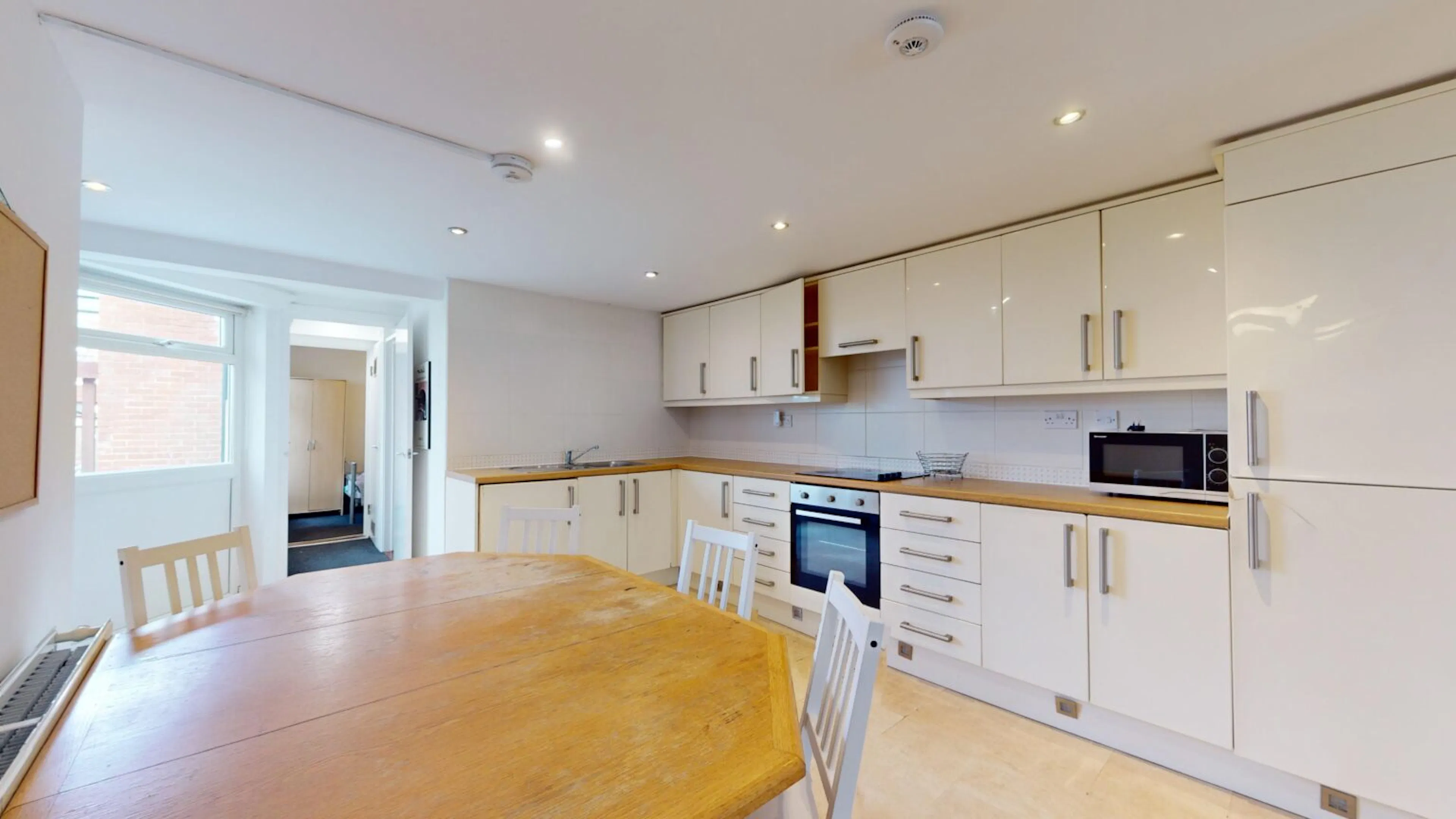 2 Bedroom Flat KITCHEN 1