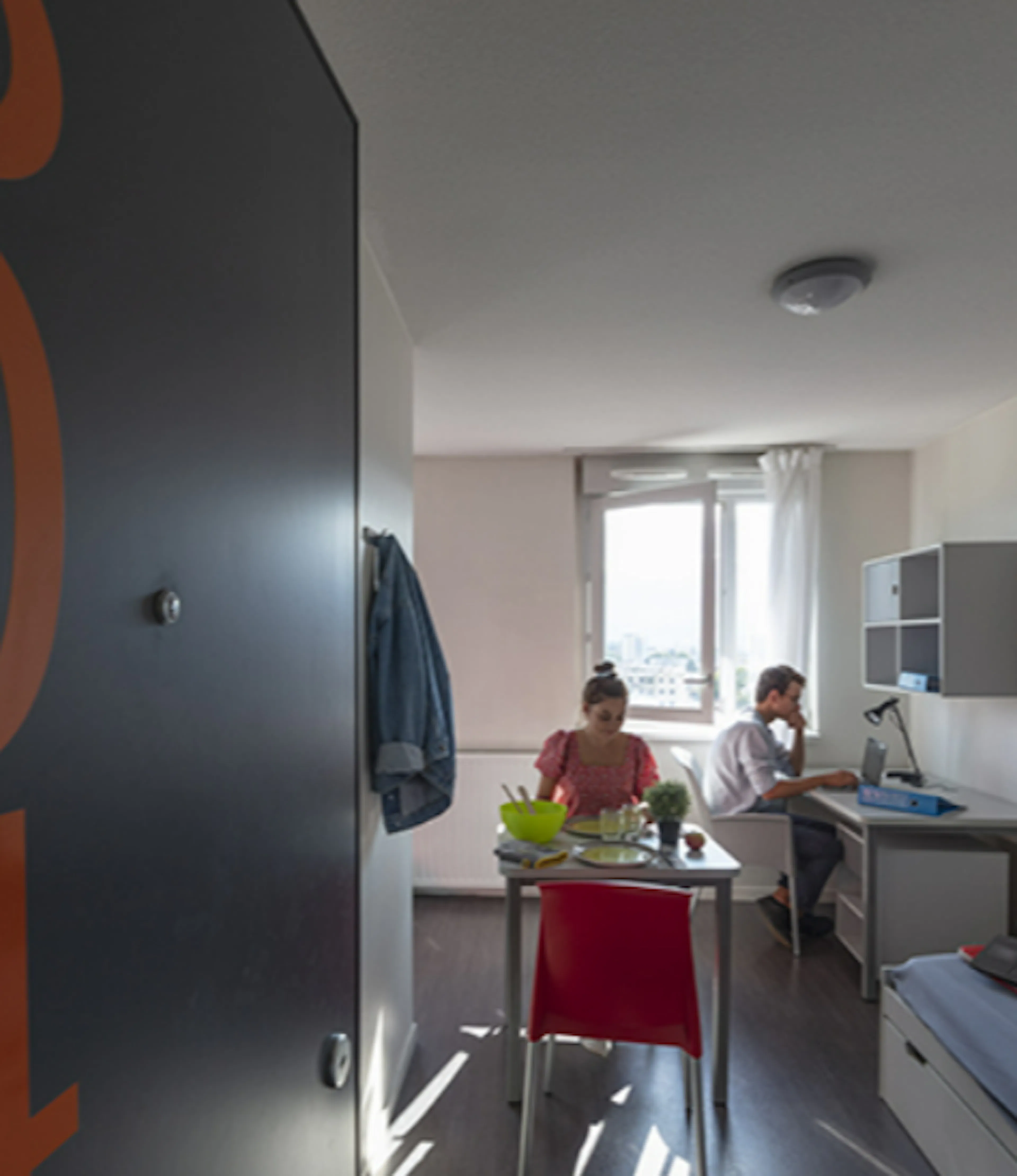 ROOM ROOM 4