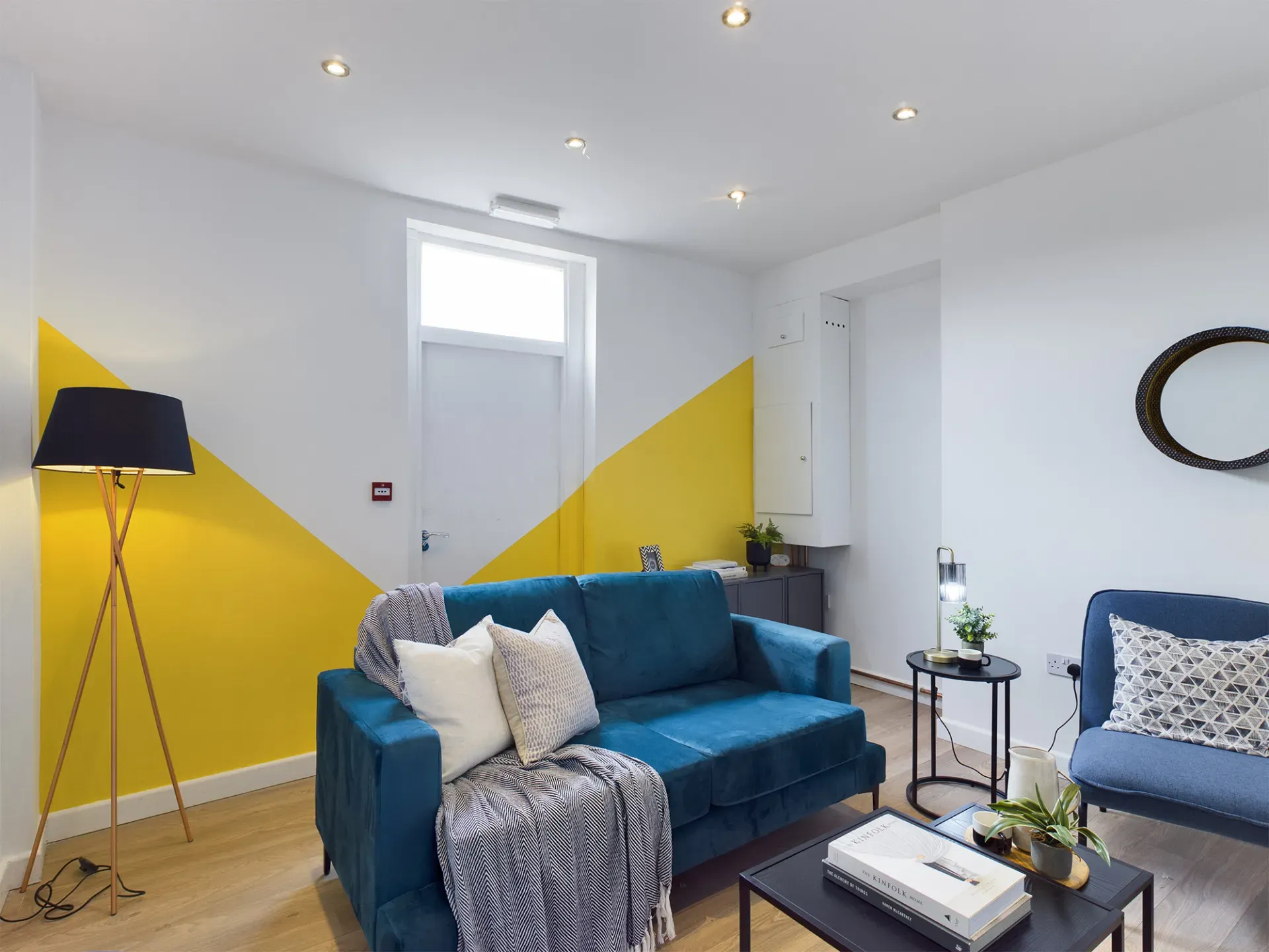 5 Bed Apartment ROOM 3