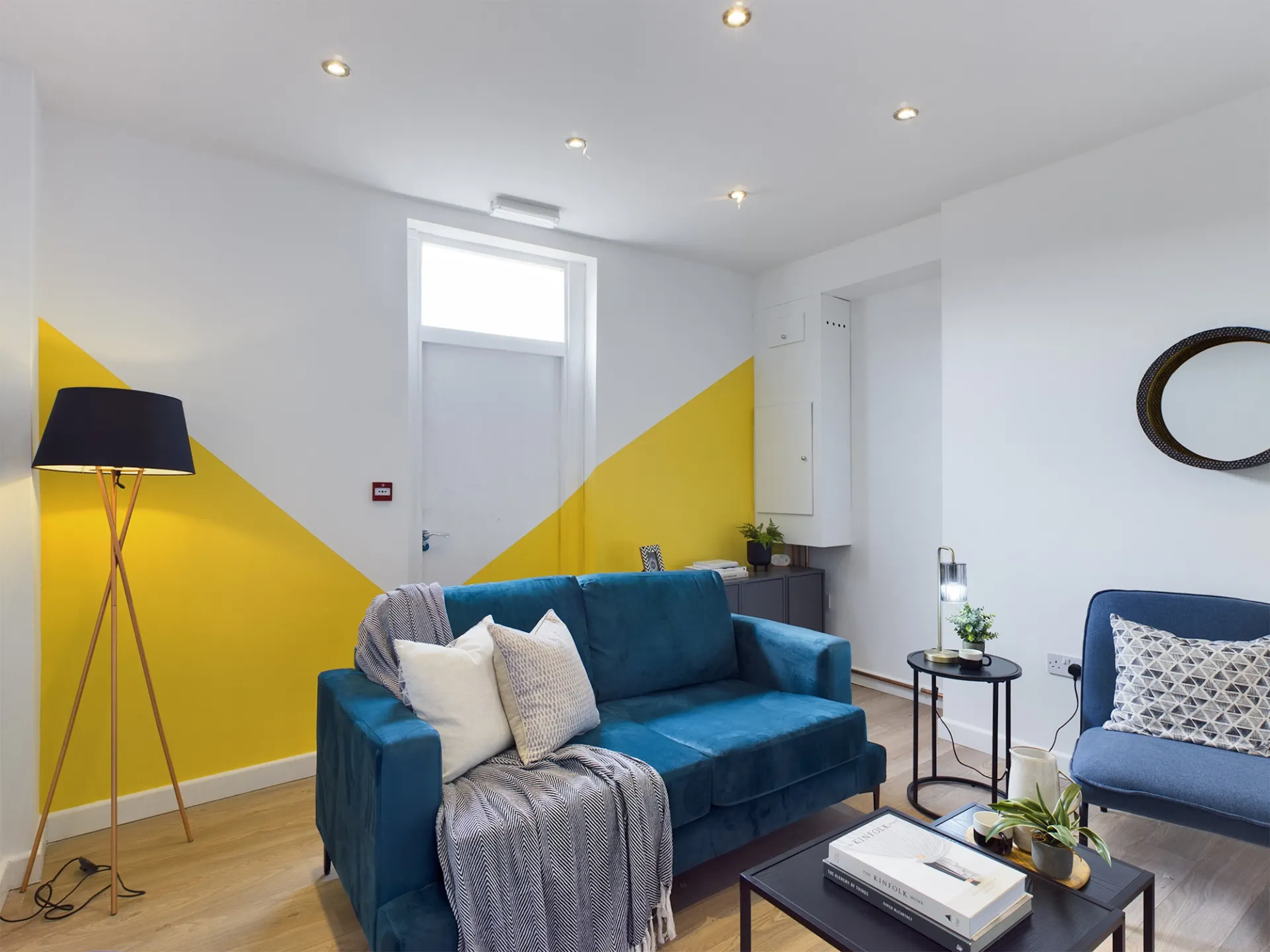5 Bed Apartment ROOM 3