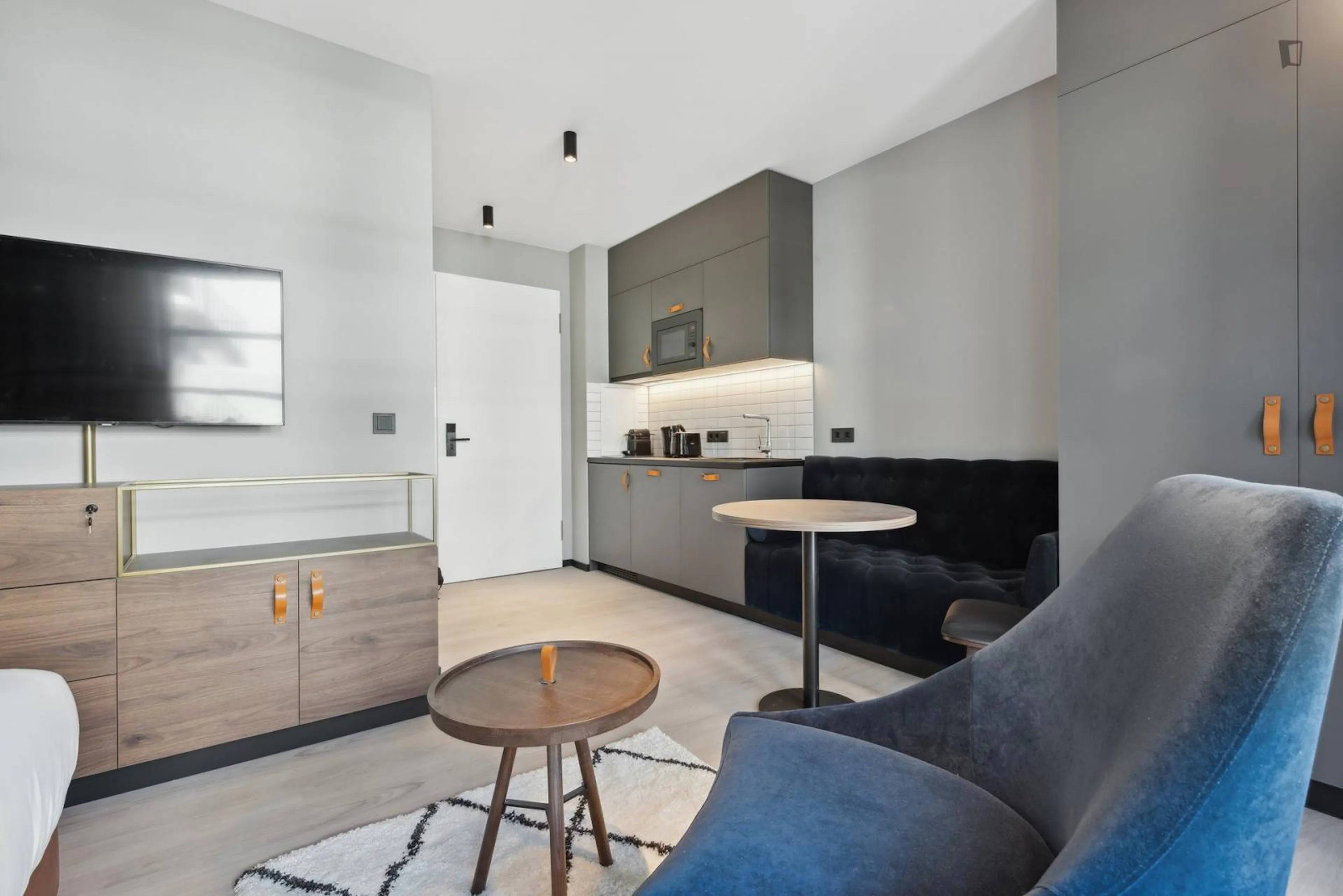 Smart studio in the Rummelsburg district ROOM 4