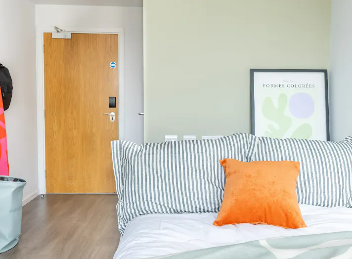 Platinum En suite Two Bed Flat