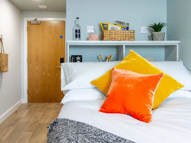 Silver En Suite room image 1