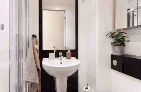 white-rose-view-leeds-BATHROOM