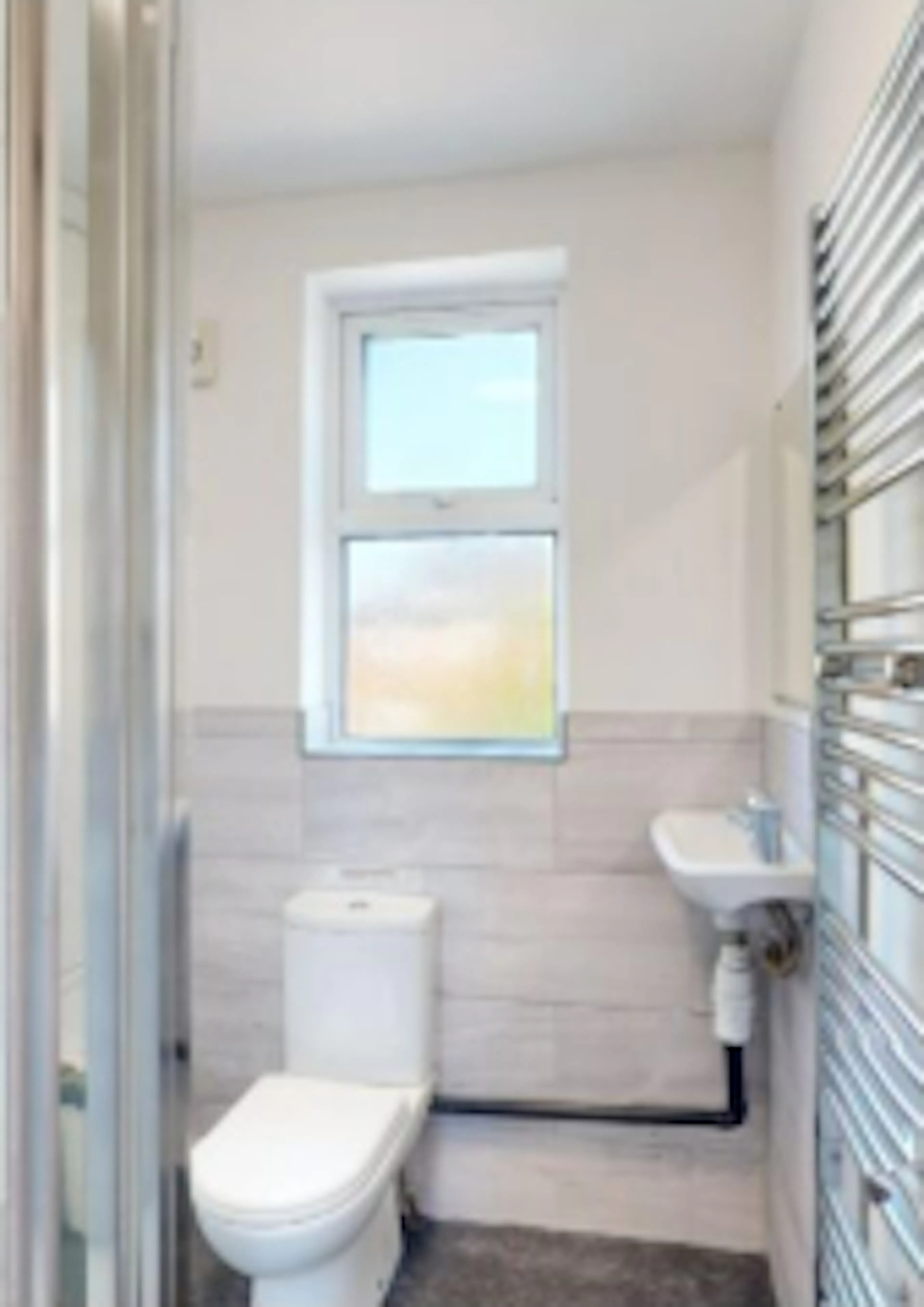 5 Bedroom Apartment BATHROOM 3