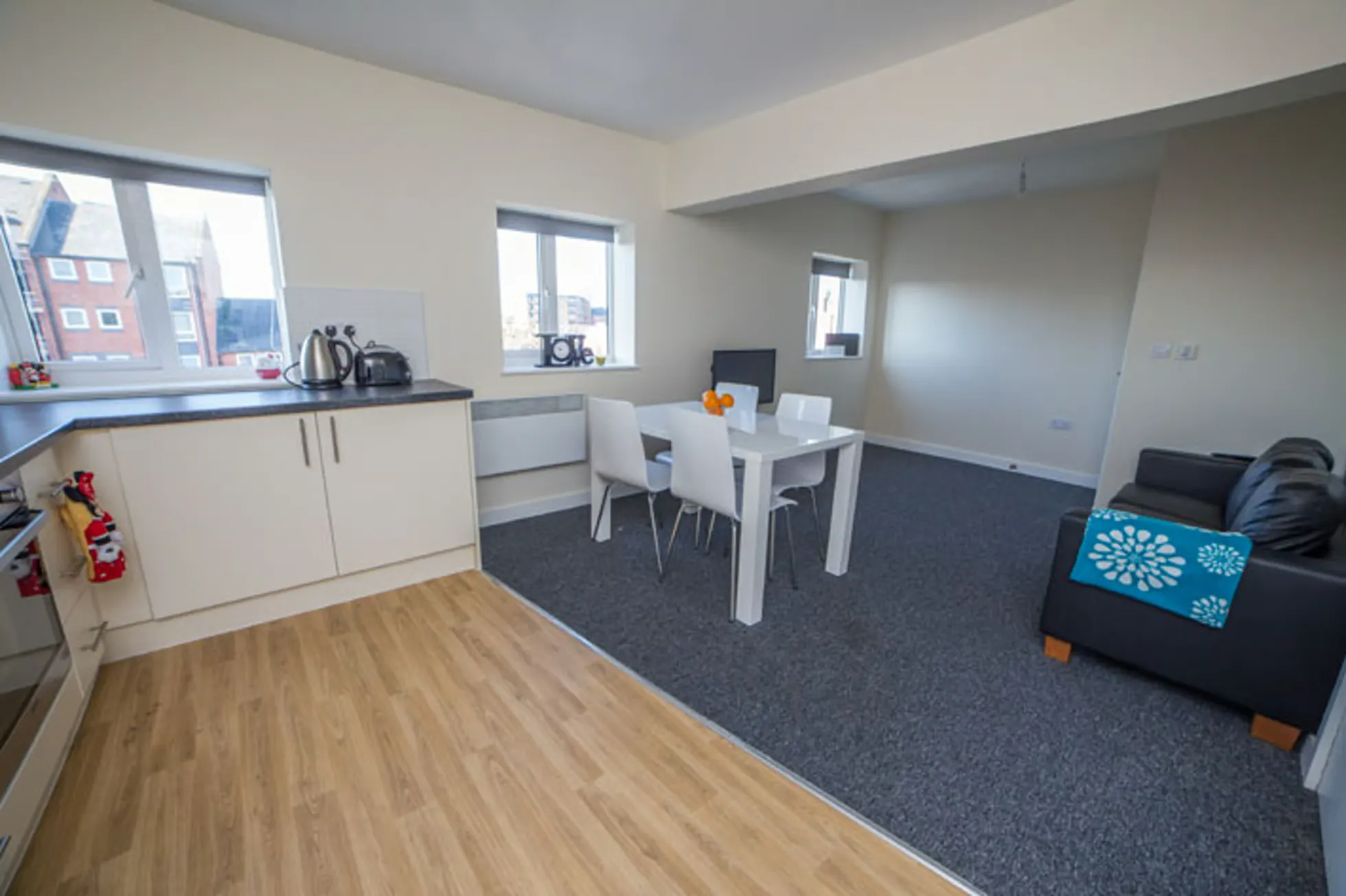 ROOM ROOM 4