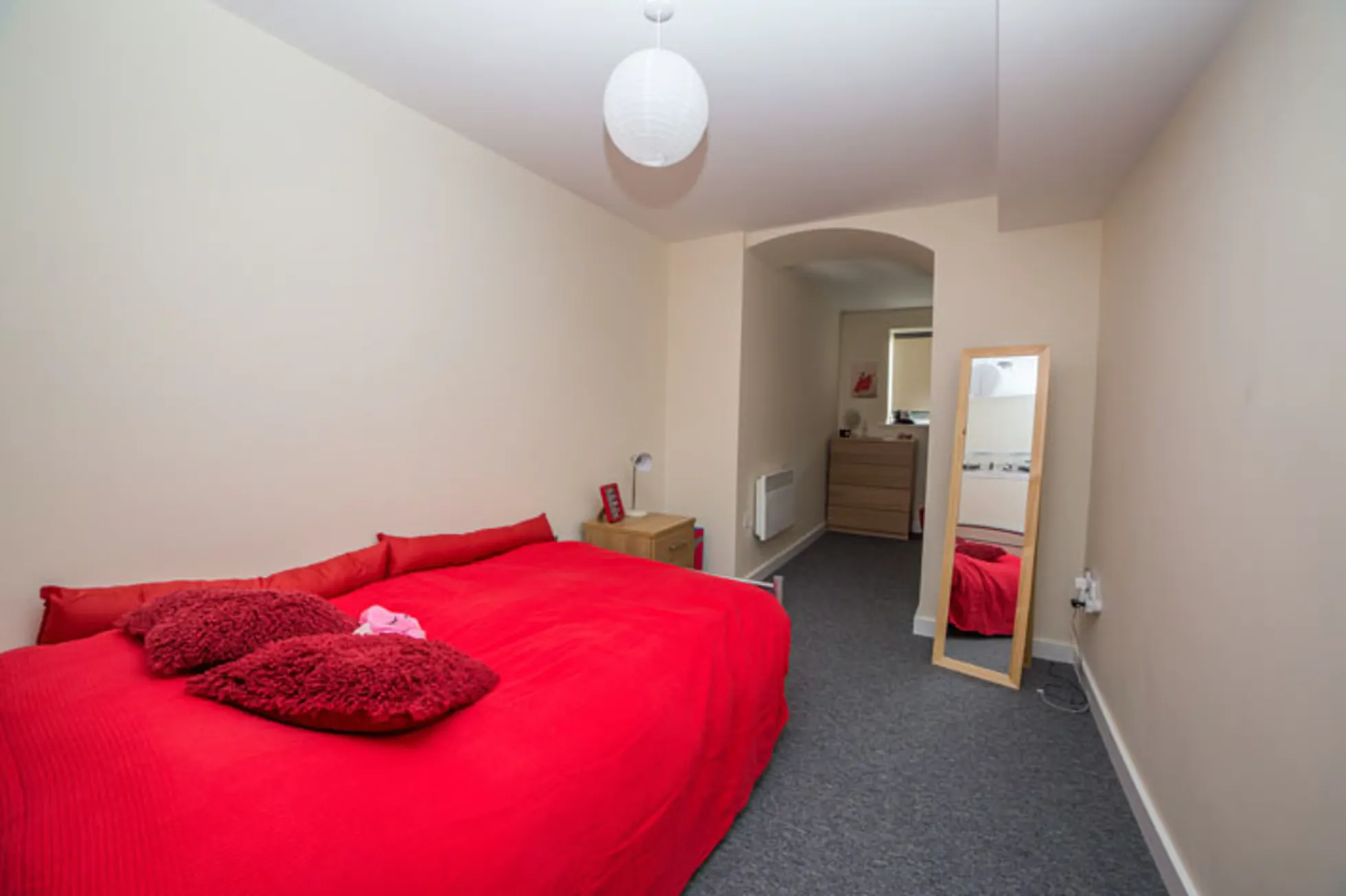 ROOM ROOM 1