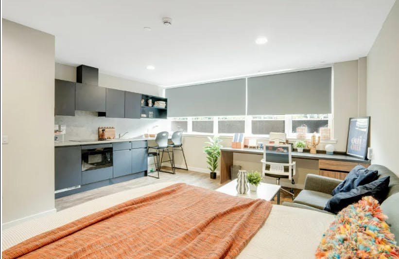 Luxury Studio Top Floor