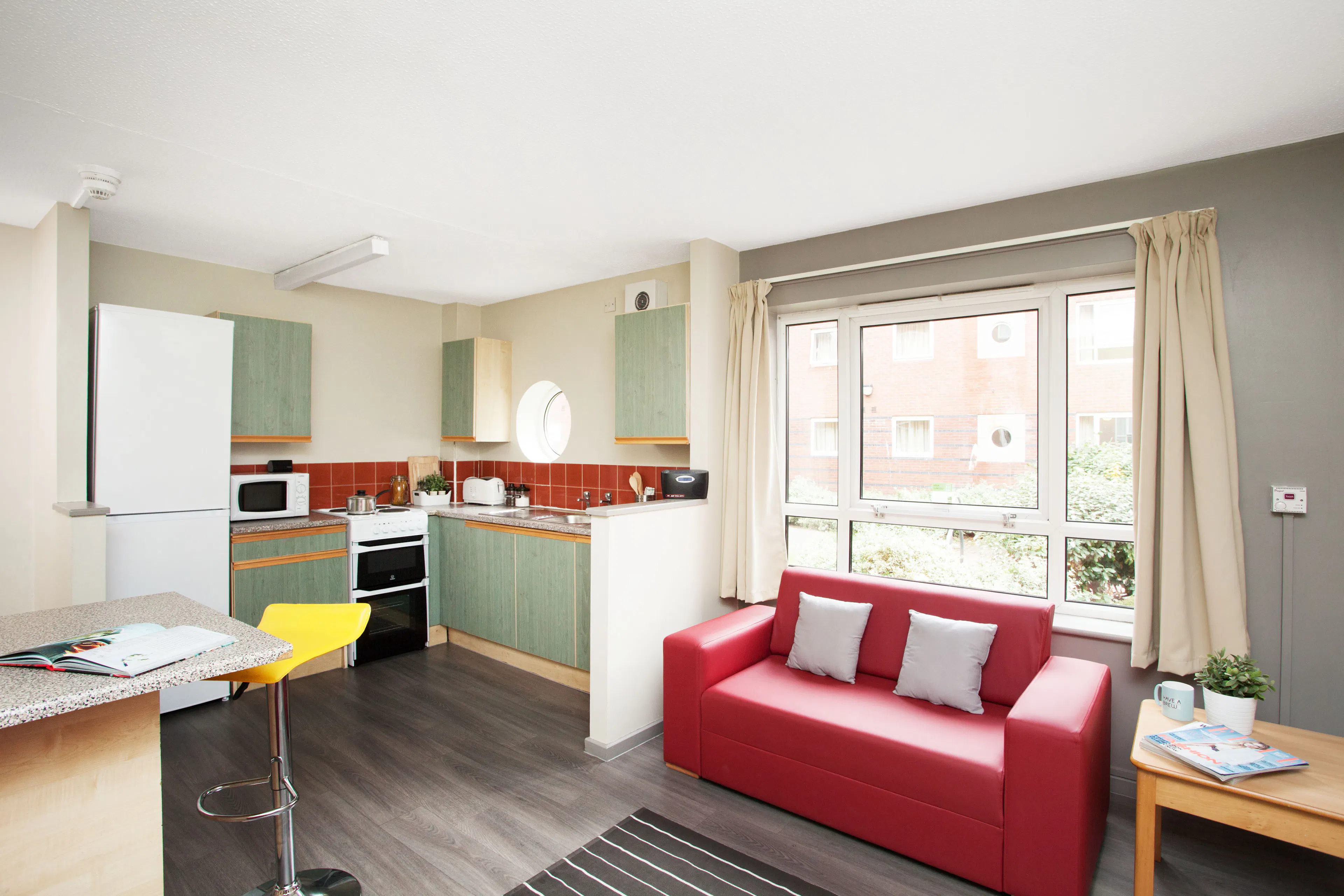 Studio Small High Double KITCHEN 2