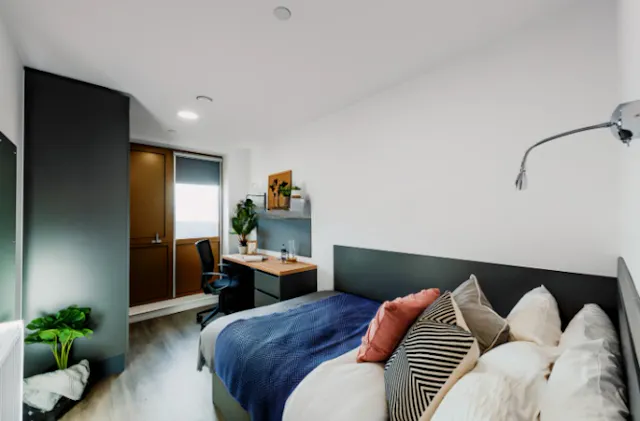 6 Bed En-suite room image 1