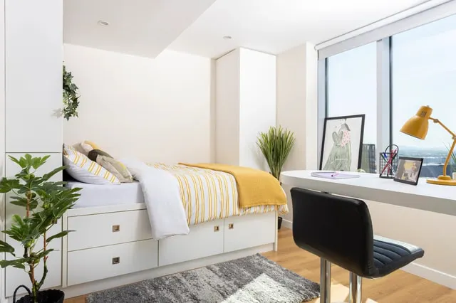 Non Ensuite: Two Bed Flat Highest Double