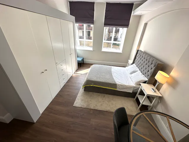 Master Room & Ensuite Bath room image 1
